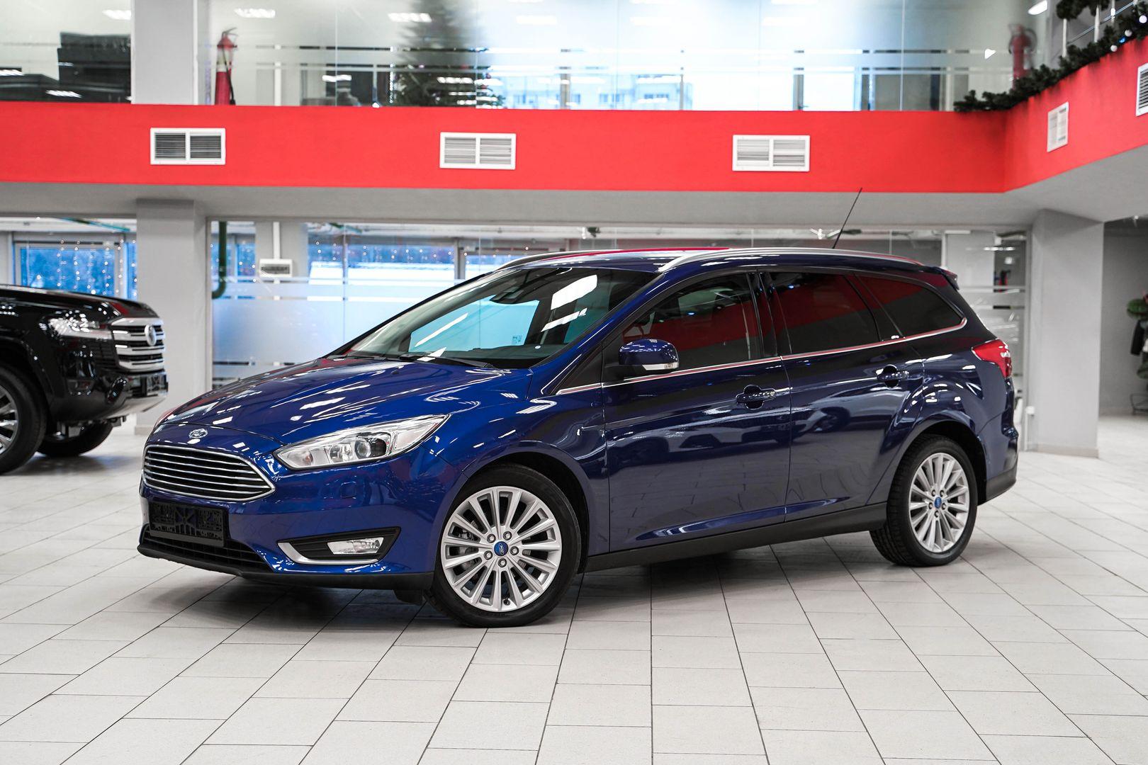 Ford Focus 2016, синий, ДЦ Орехово