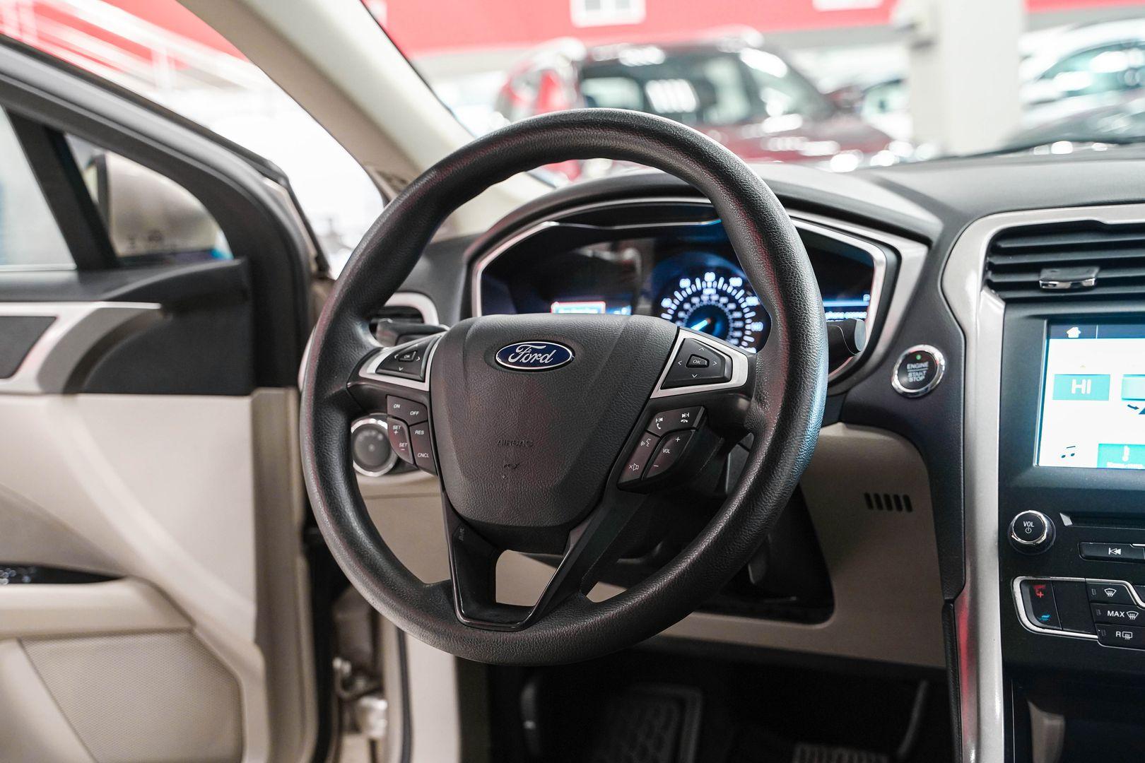Ford Fusion (North America) 2017, желтый, ДЦ Орехово