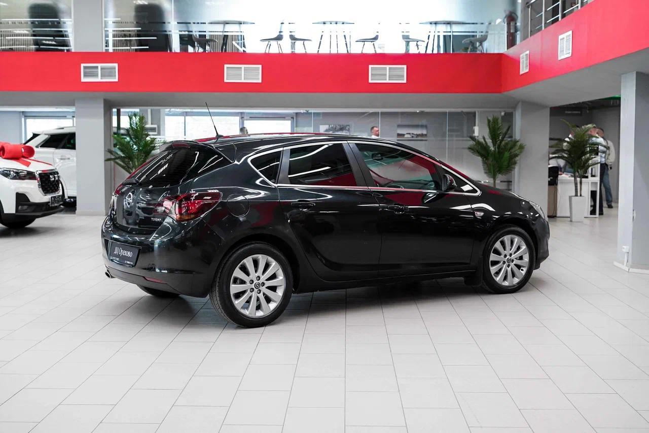 Opel Astra 2012, черный, ДЦ Орехово