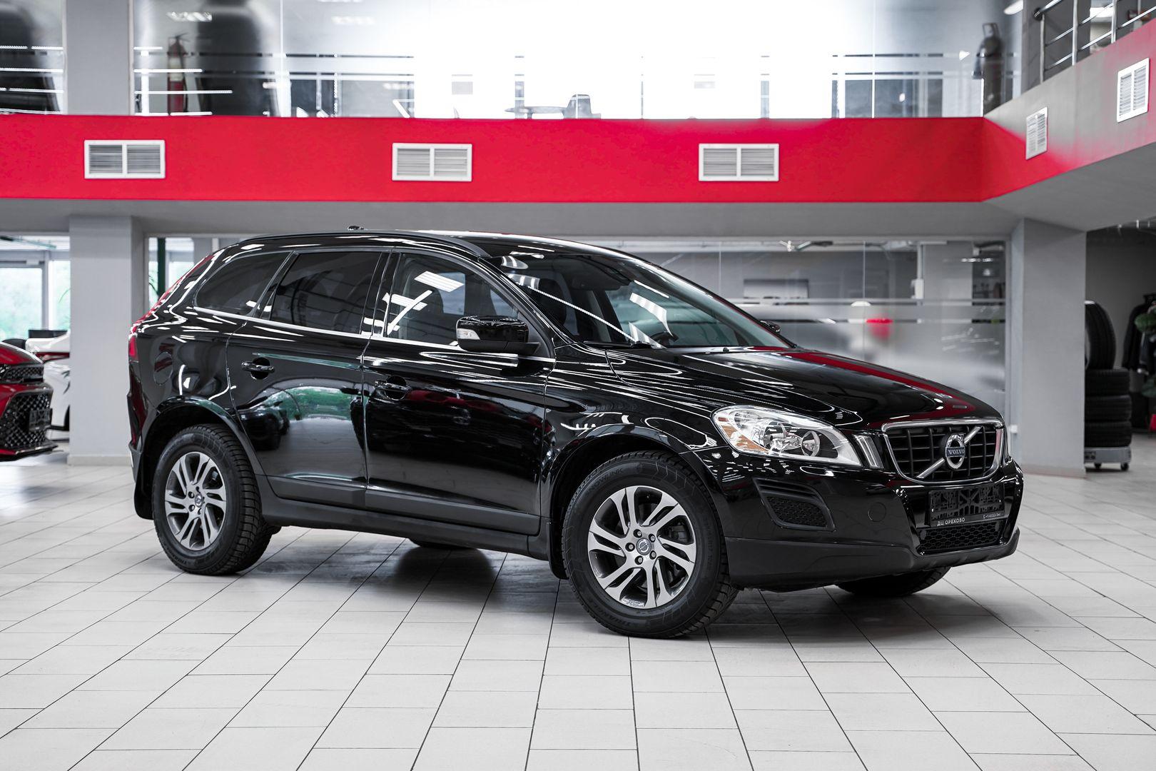 Volvo XC60 2012, черный, ДЦ Орехово