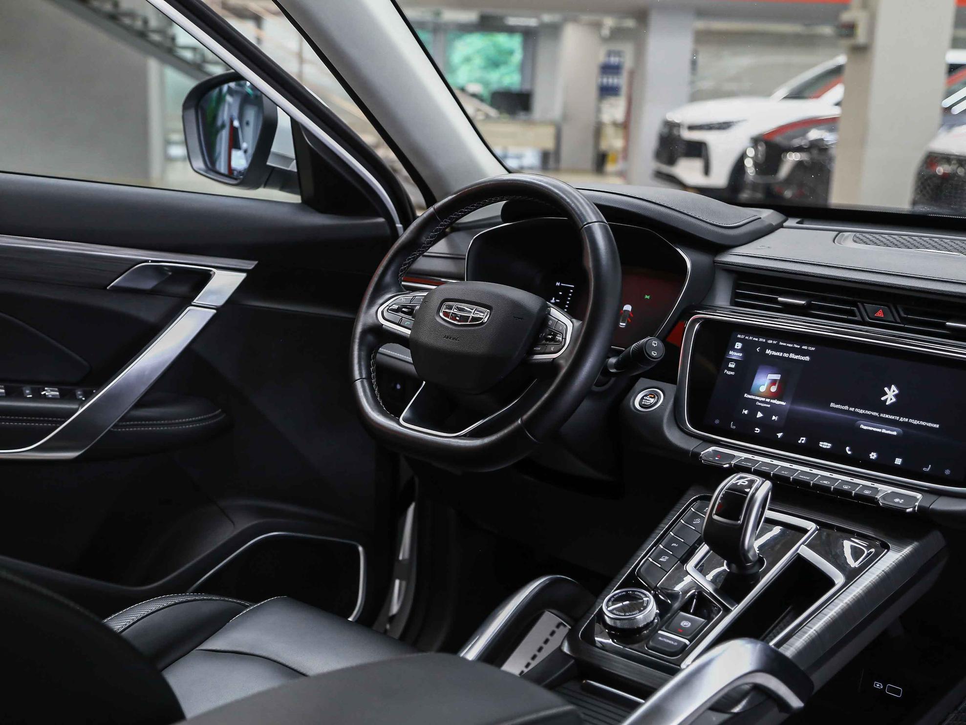 Geely Atlas Pro 2022, белый, ДЦ Орехово