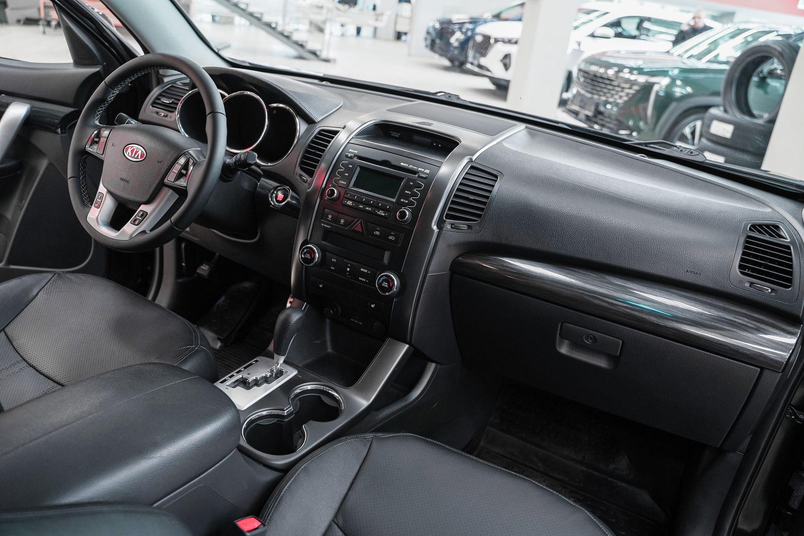 Kia Sorento 2012, черный, ДЦ Орехово