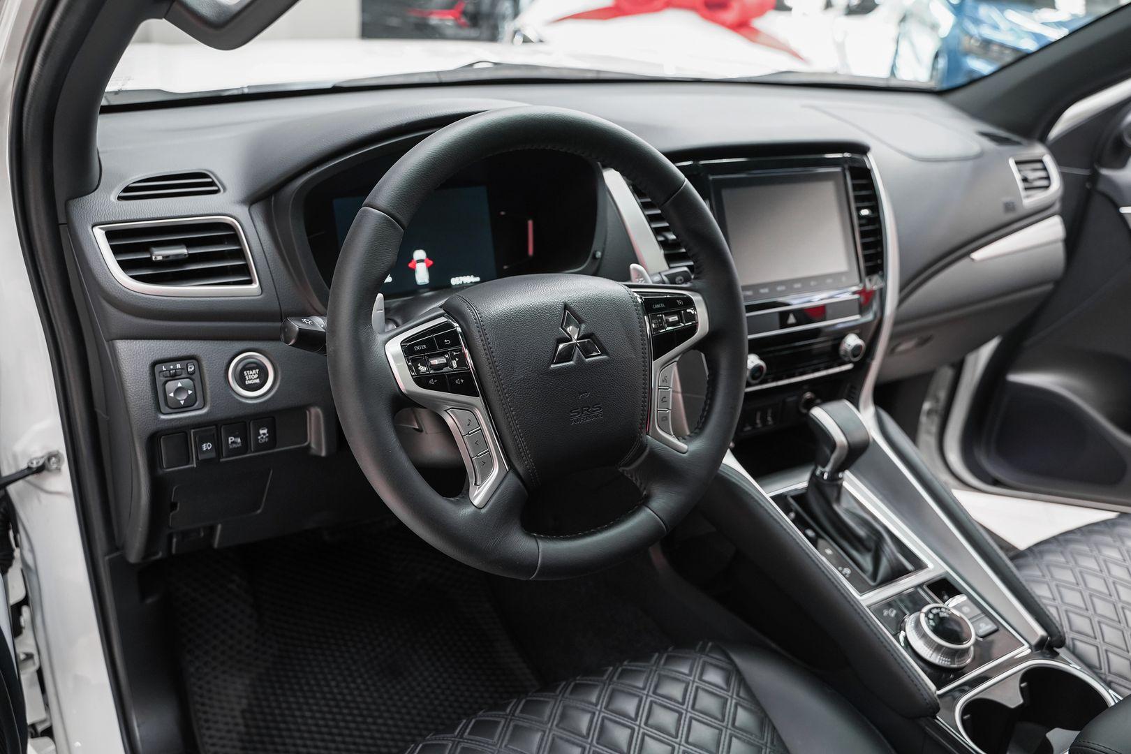 Mitsubishi Montero Sport 2022, белый, ДЦ Орехово