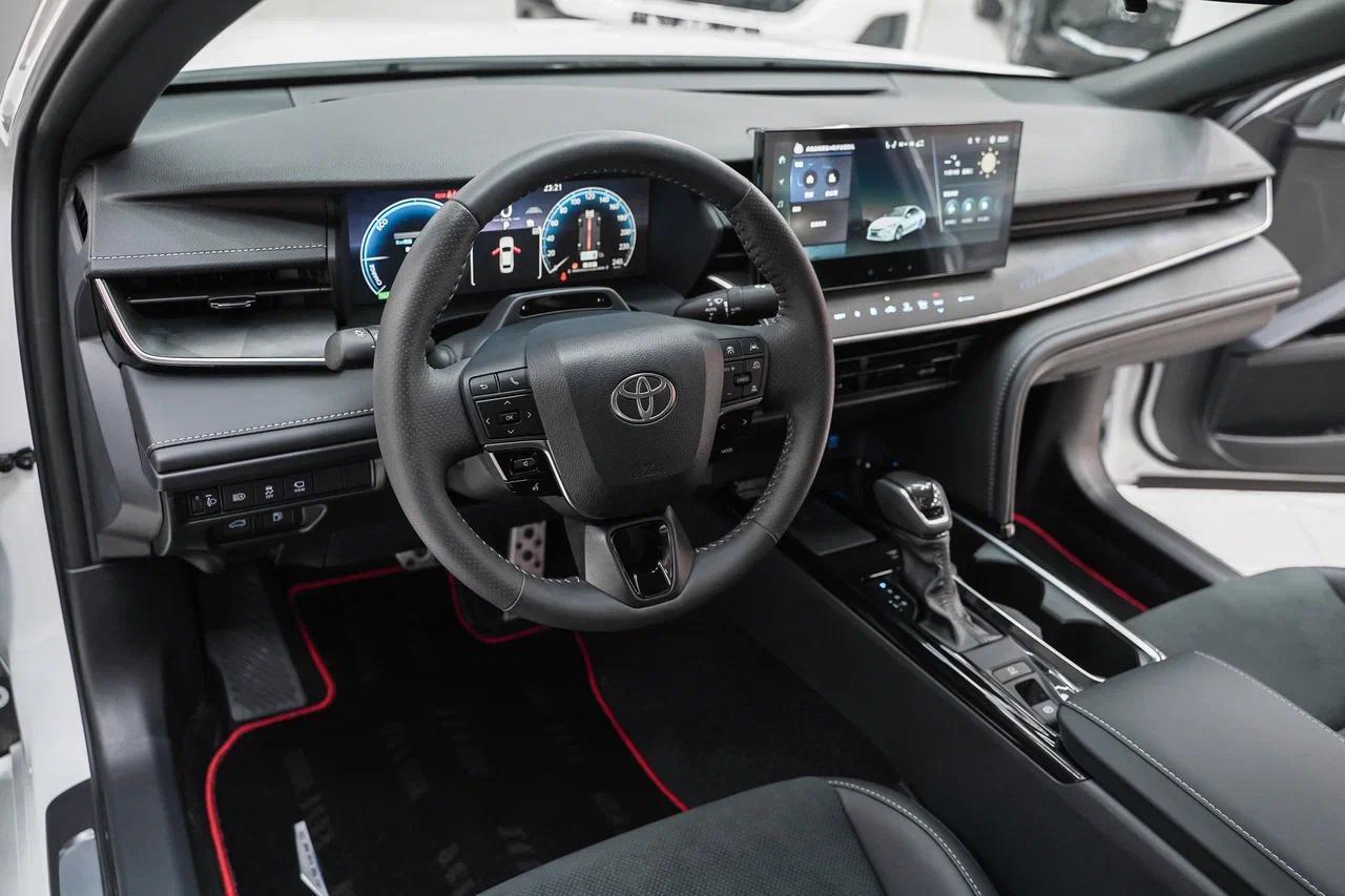 Toyota Camry 2025, белый, ДЦ Орехово