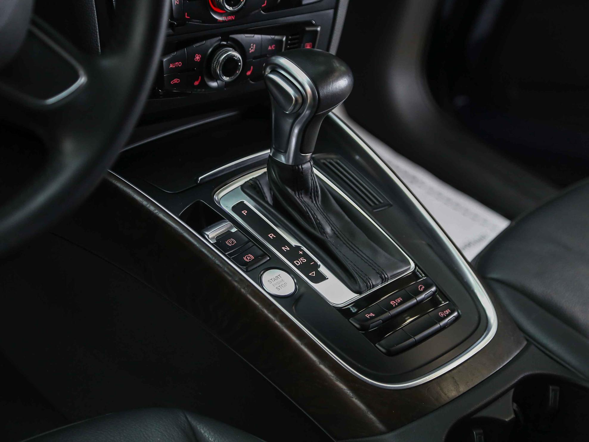 Audi Q5 2015, синий, ДЦ Орехово