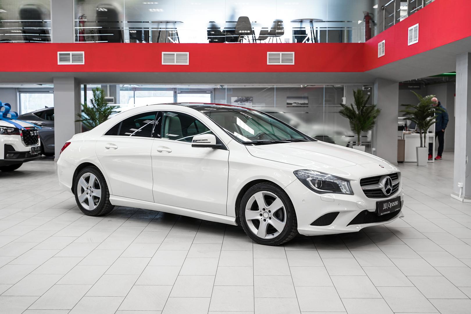 Mercedes-Benz CLA 2014, белый, ДЦ Орехово
