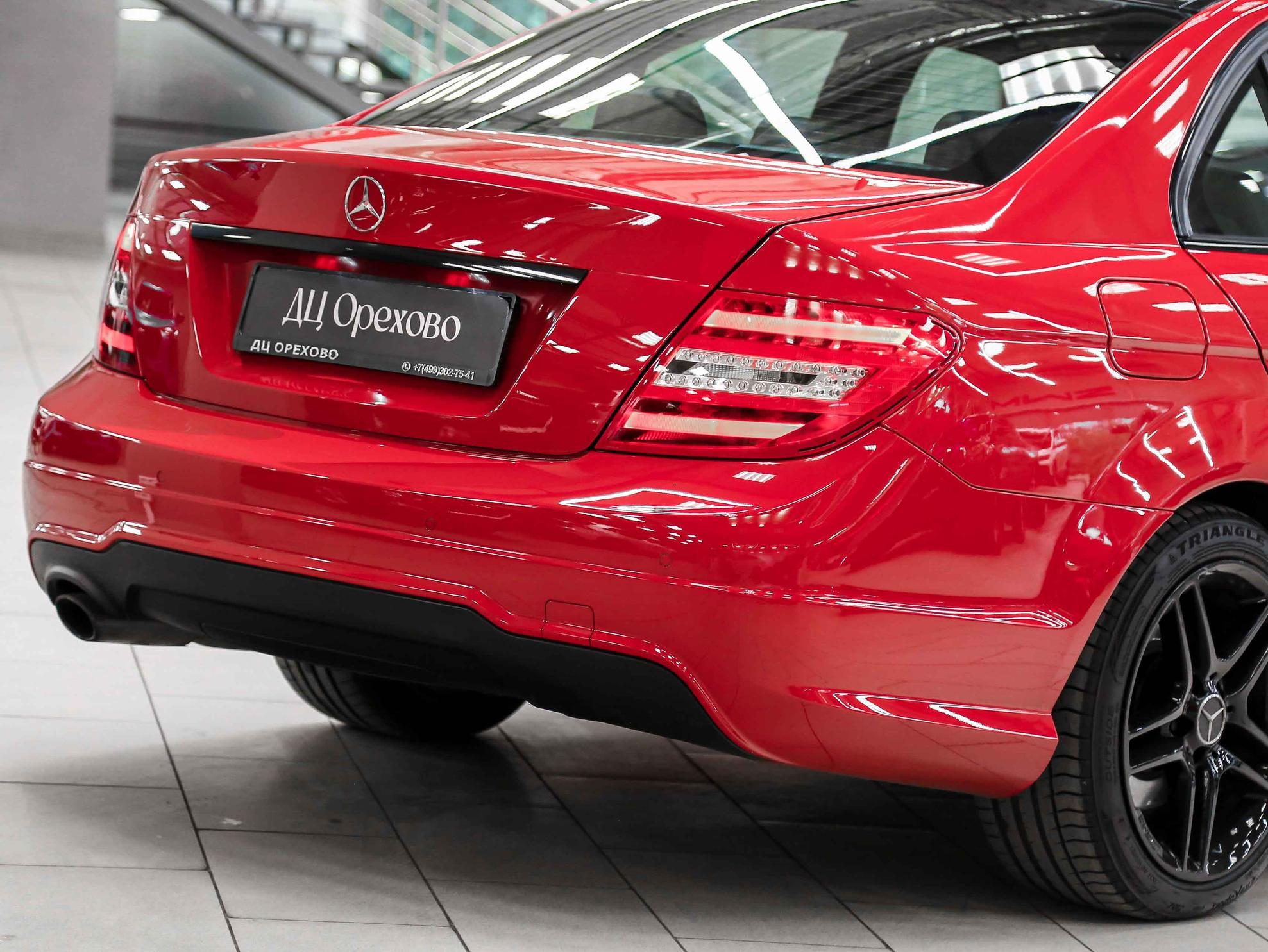 Mercedes-Benz C-Класс 2011, красный, ДЦ Орехово