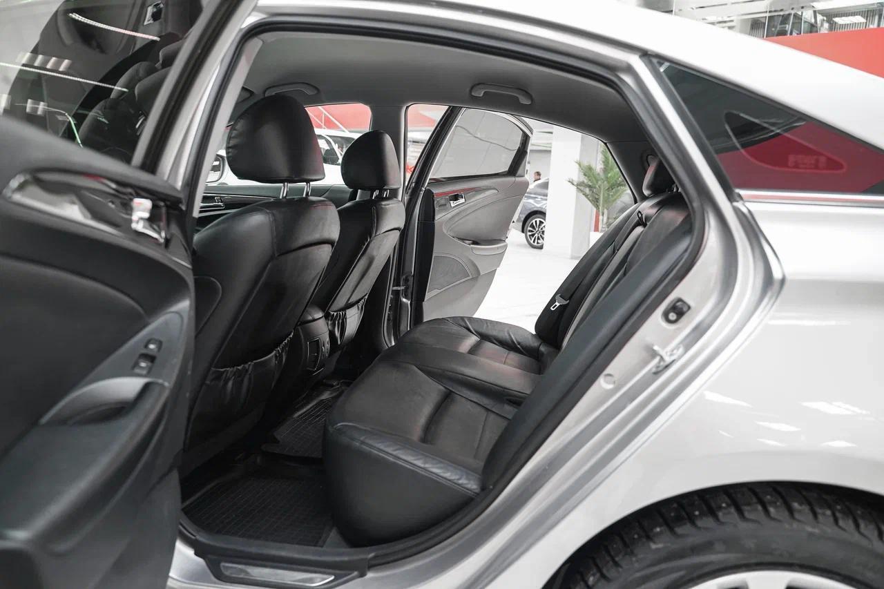 Hyundai Sonata 2010, серебряный, ДЦ Орехово