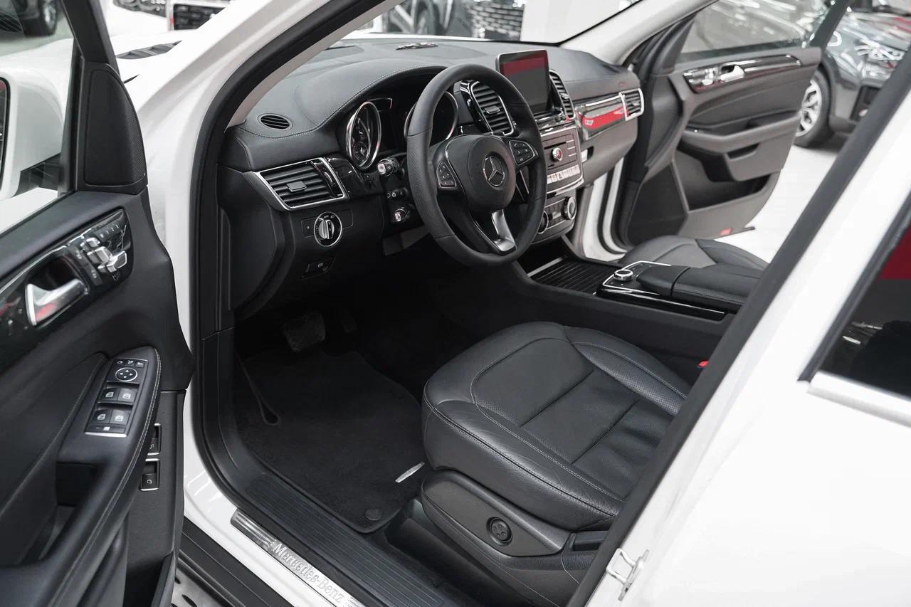 Mercedes-Benz GLS 2016, белый, ДЦ Орехово