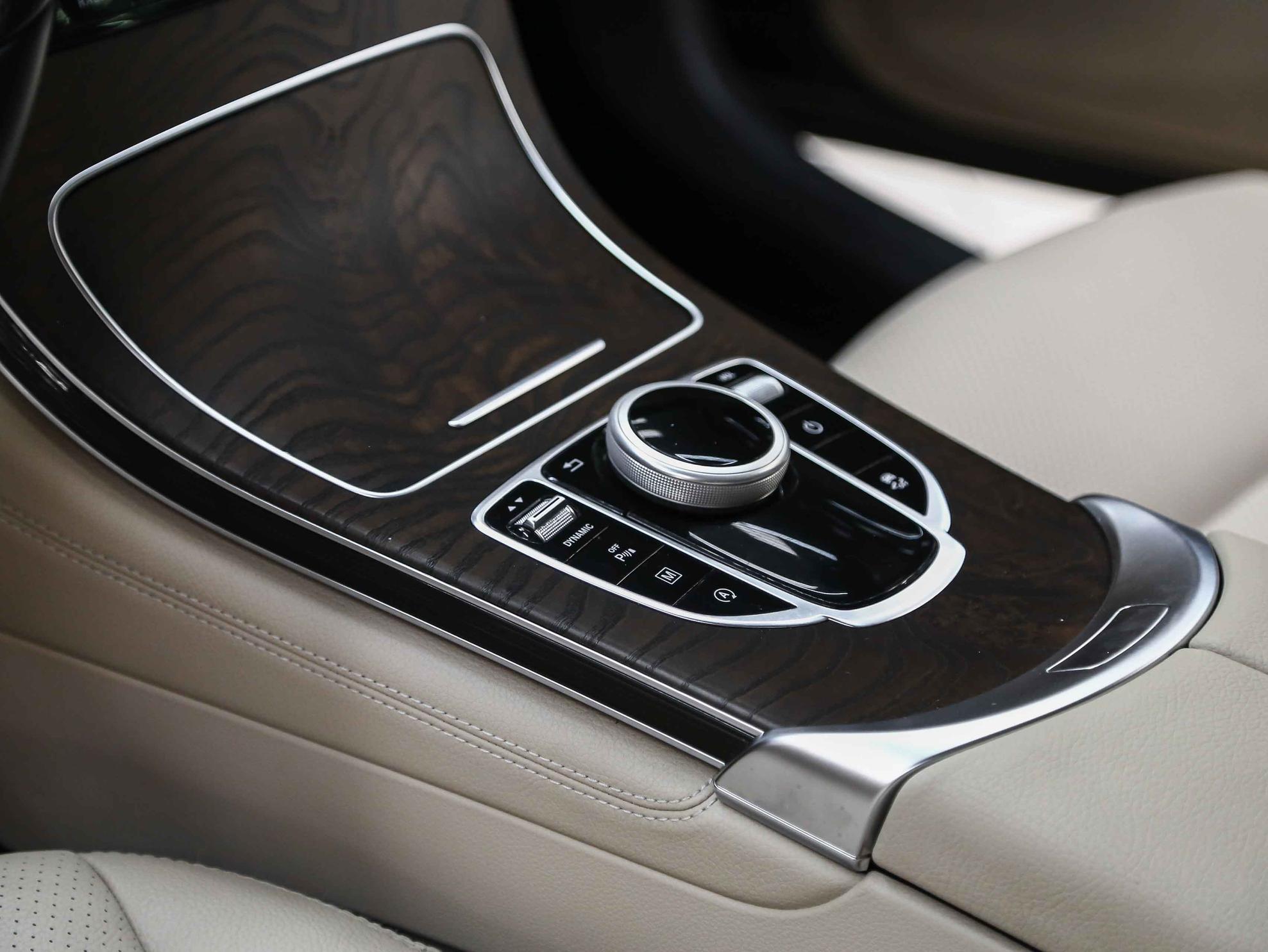 Mercedes-Benz GLC 2015, коричневый, ДЦ Орехово