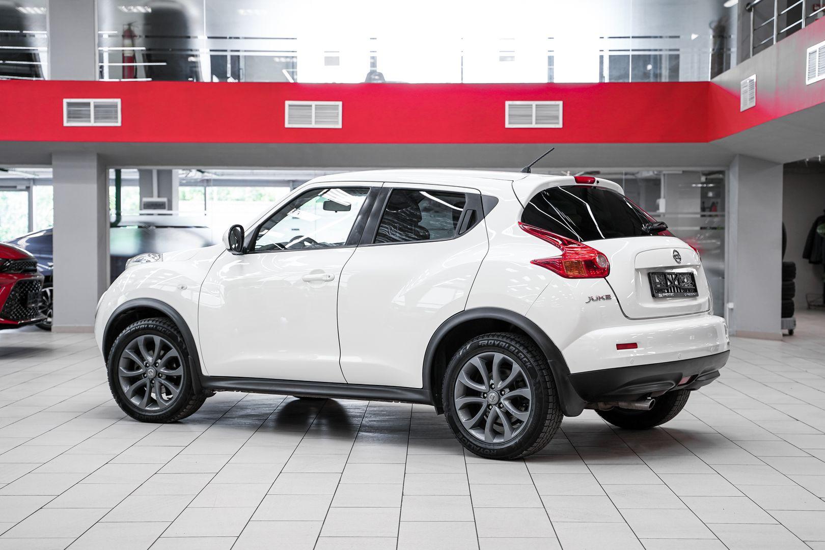 Nissan Juke 2013, белый, ДЦ Орехово