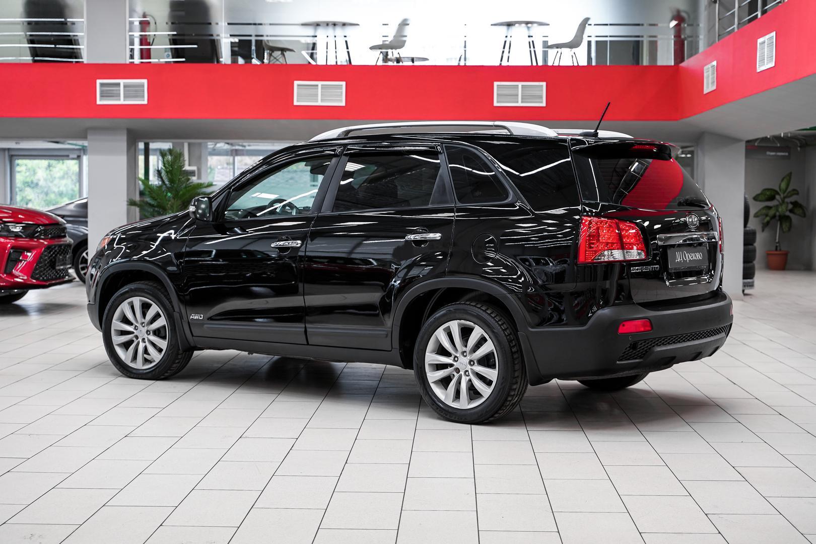 Kia Sorento 2011, черный, ДЦ Орехово