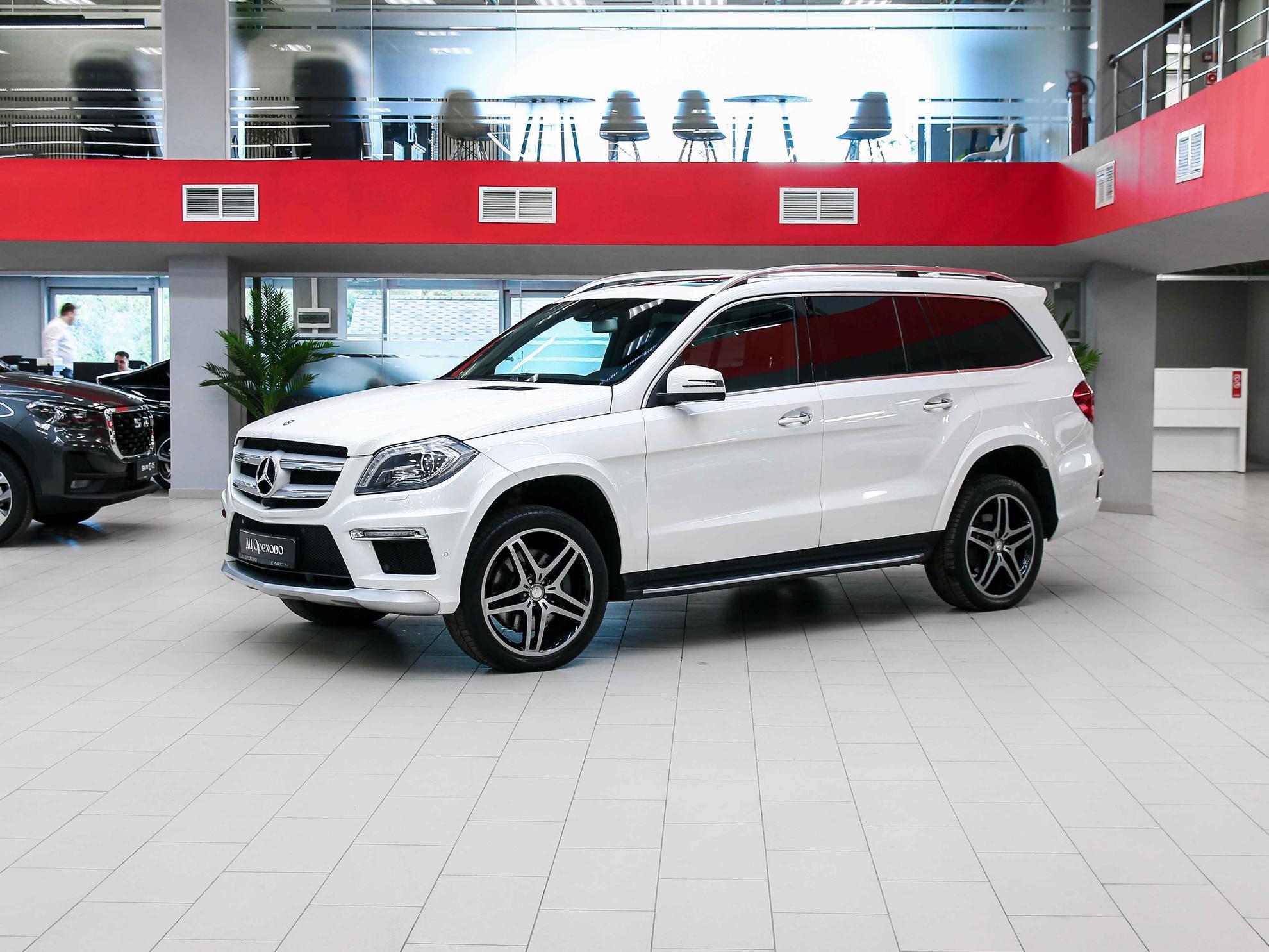 Mercedes-Benz GL-Класс 2014, белый, ДЦ Орехово