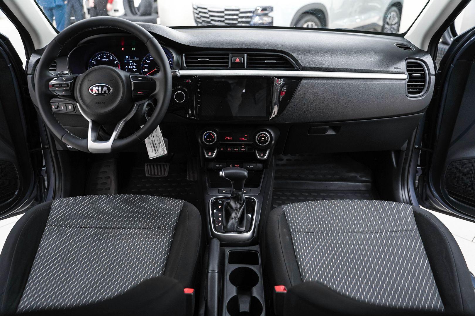 Kia Rio 2018, серый, ДЦ Орехово