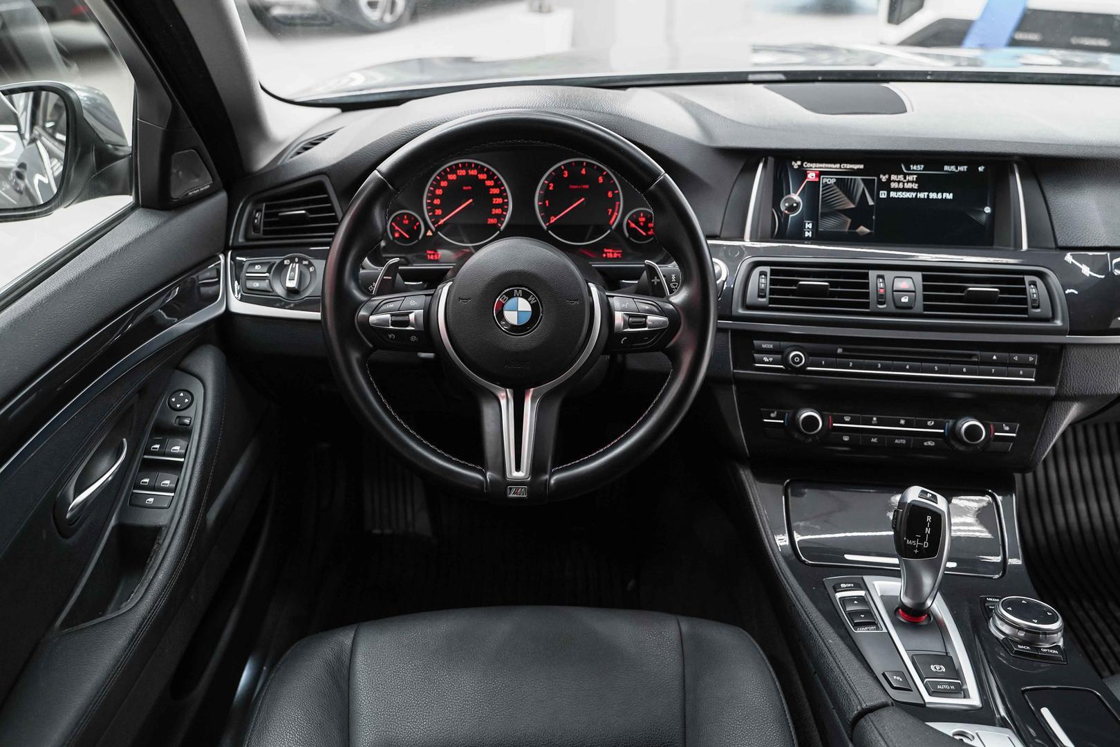 BMW 5 серии 2014, серый, ДЦ Орехово