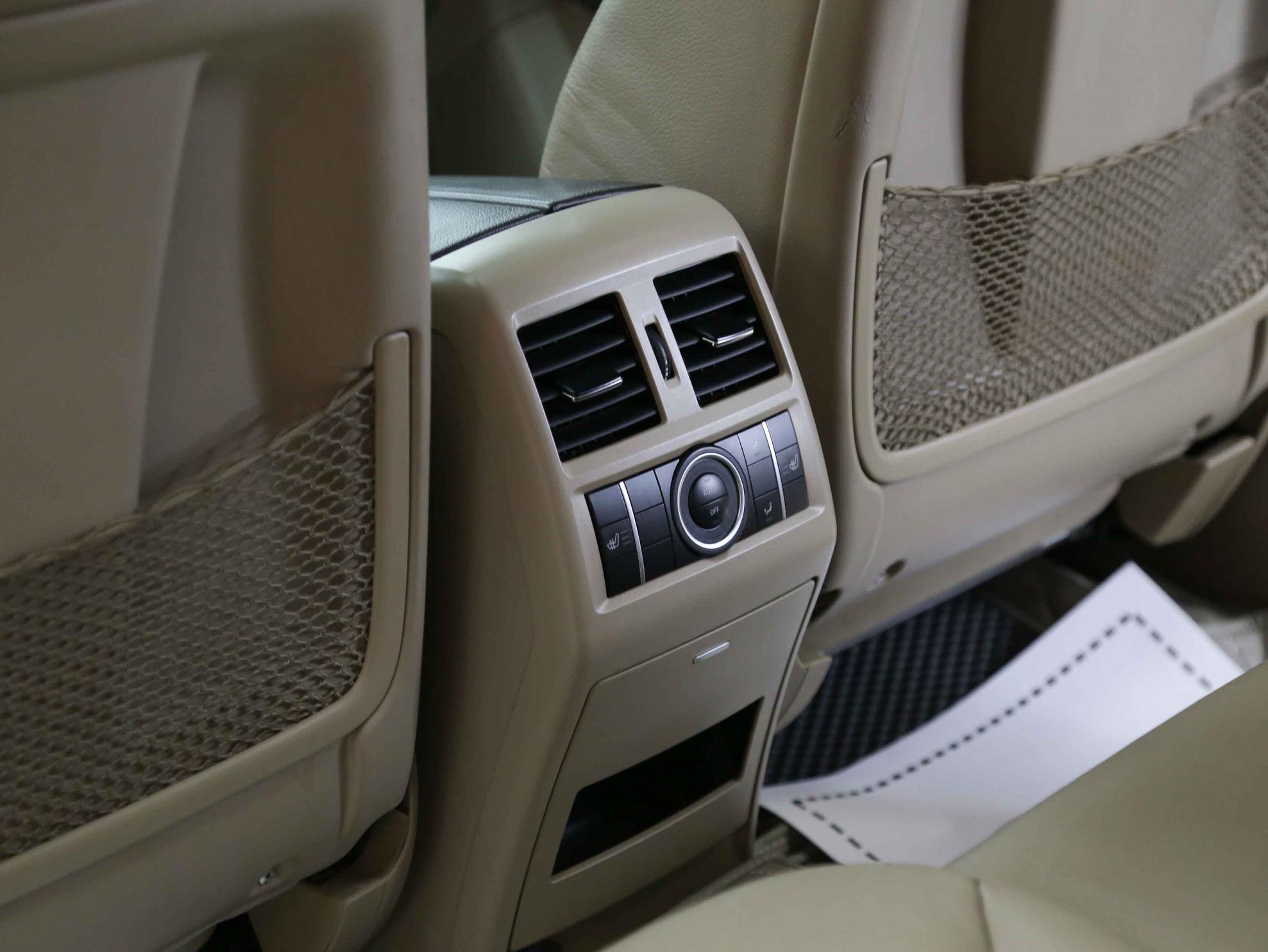 Mercedes-Benz GL-Класс 2015, черный, ДЦ Орехово