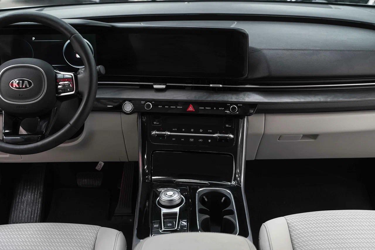 Kia Carnival 2021, белый, ДЦ Орехово