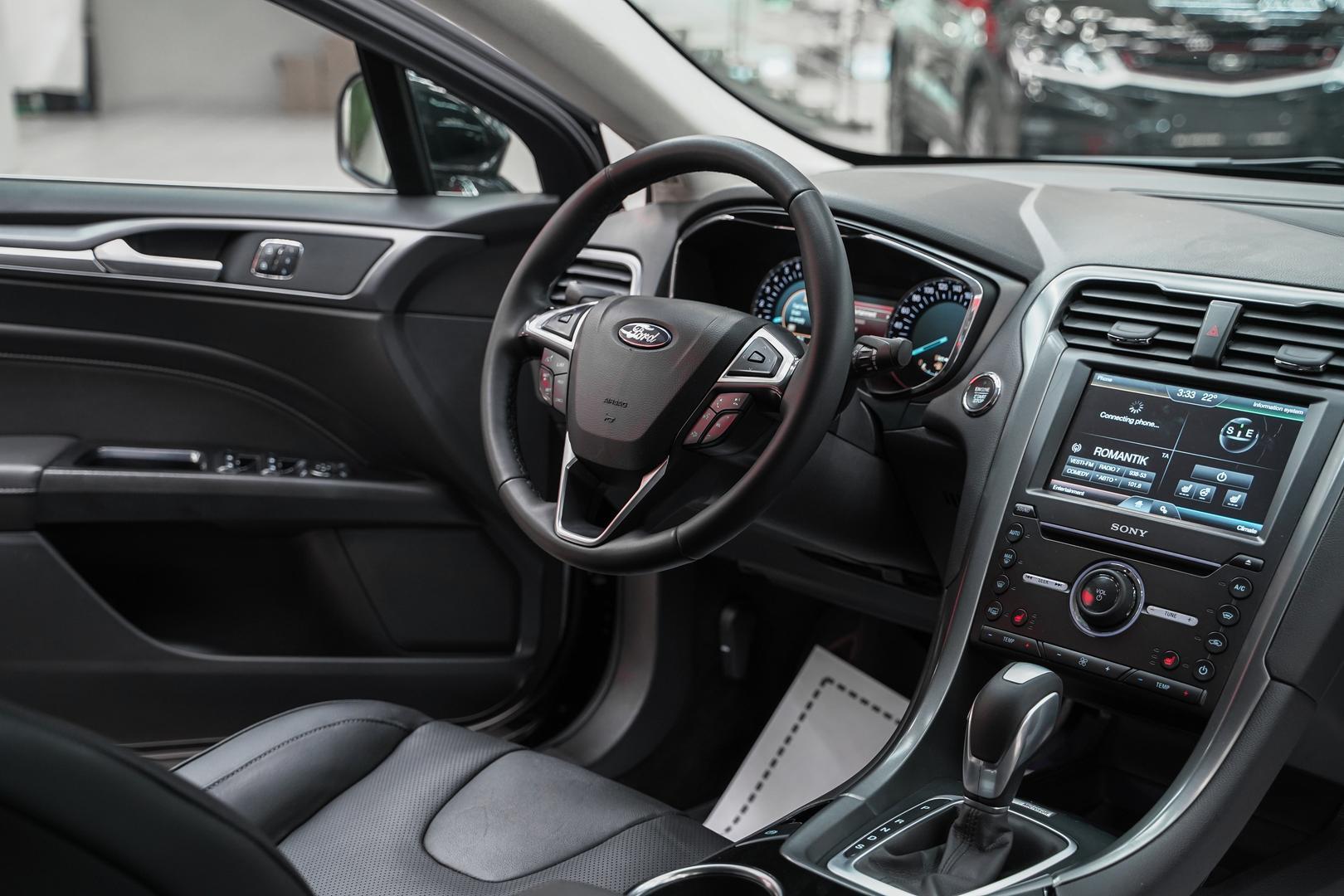 Ford Mondeo 2015, черный, ДЦ Орехово