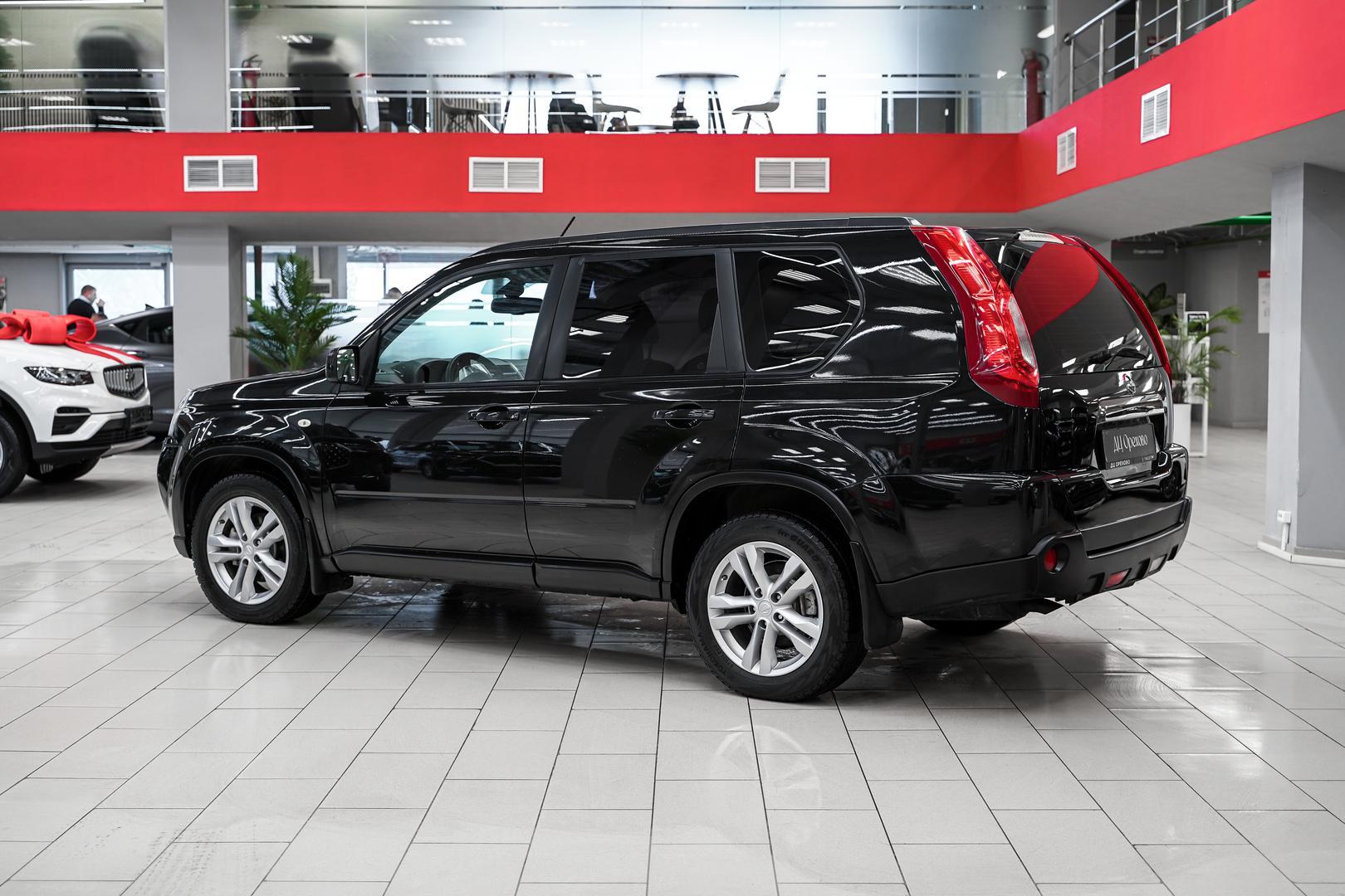 Nissan X-Trail 2014, черный, ДЦ Орехово