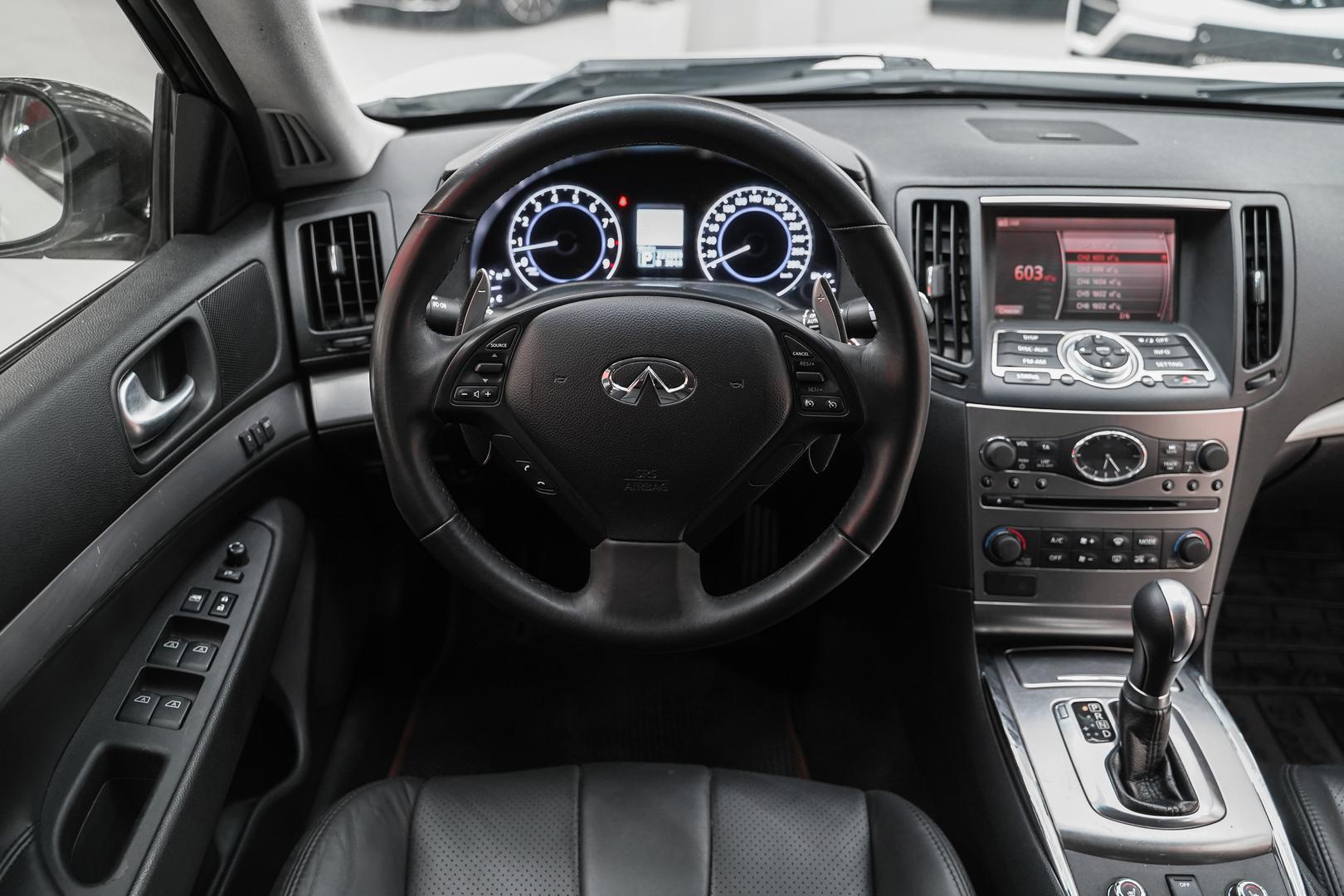 Infiniti G 2012, белый, ДЦ Орехово