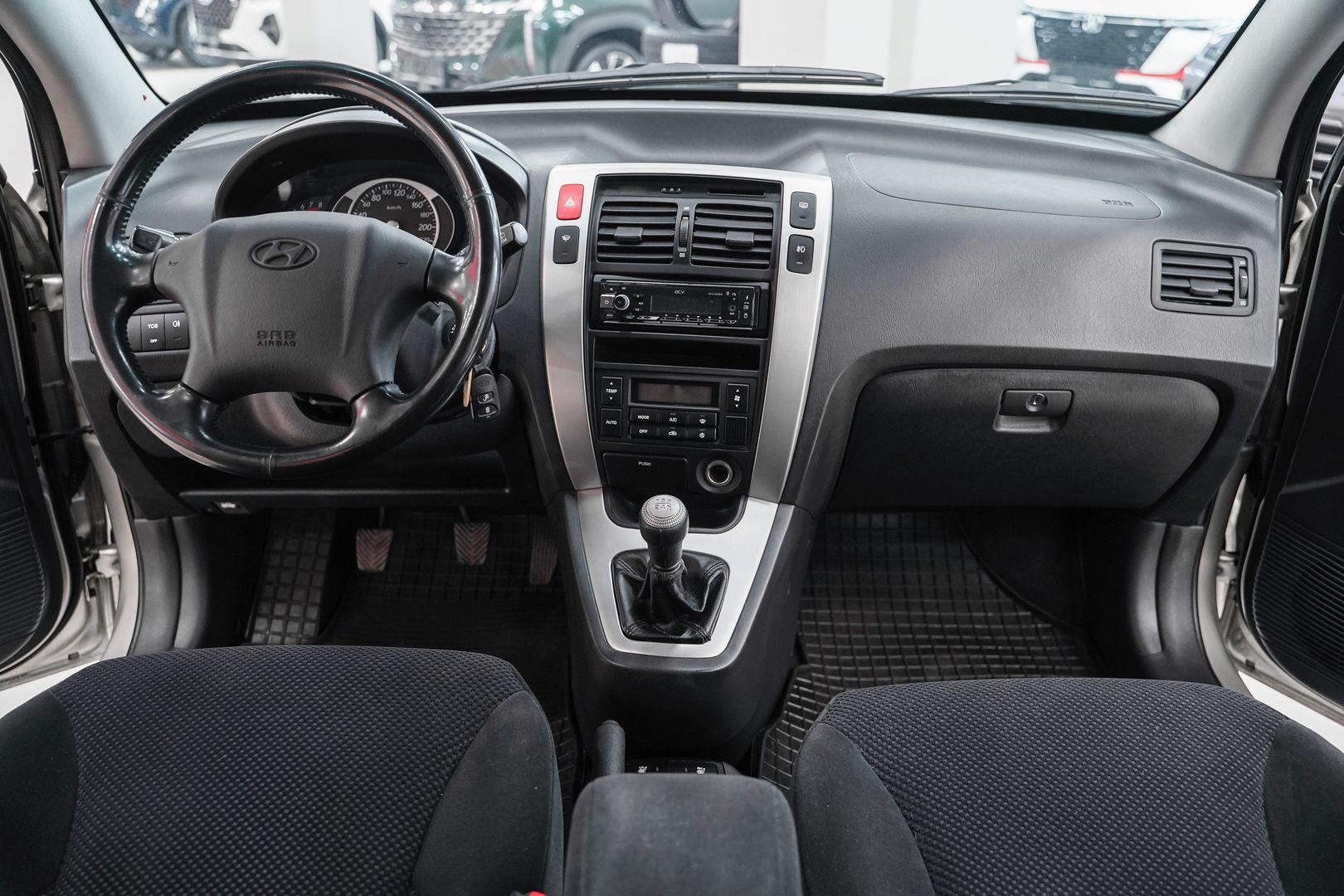 Hyundai Tucson 2007, серебряный, ДЦ Орехово