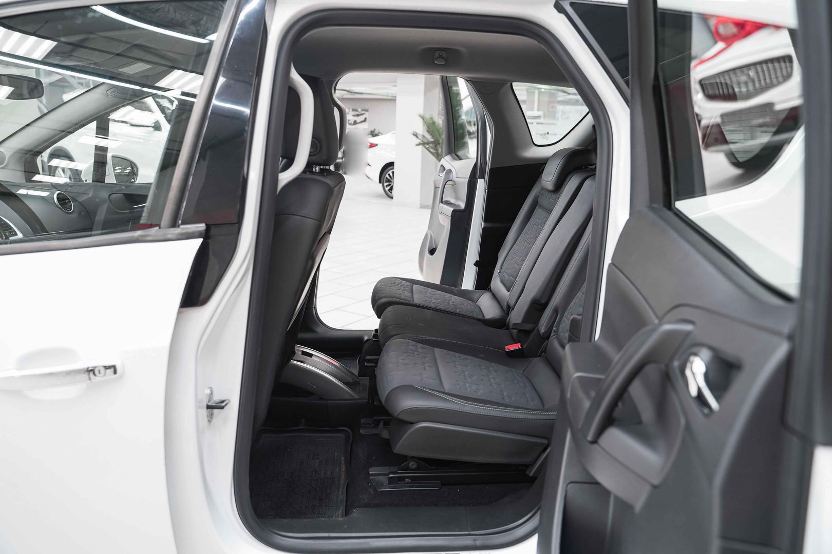 Opel Meriva 2011, белый, ДЦ Орехово