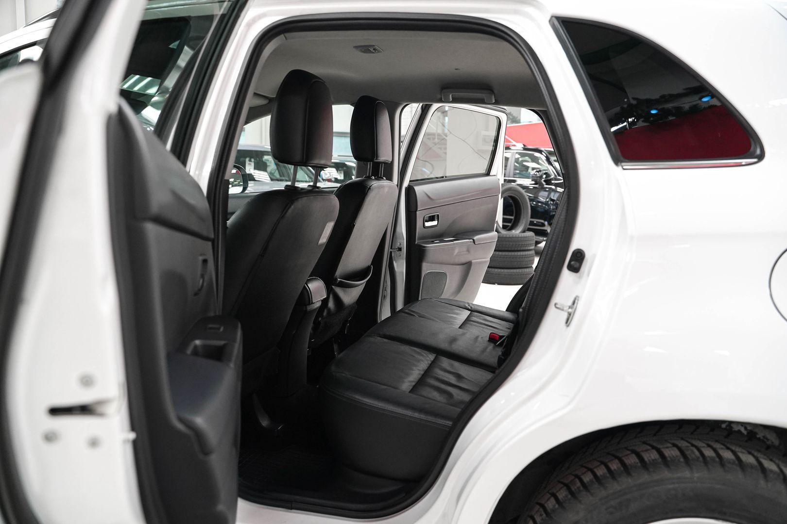 Mitsubishi ASX 2013, белый, ДЦ Орехово