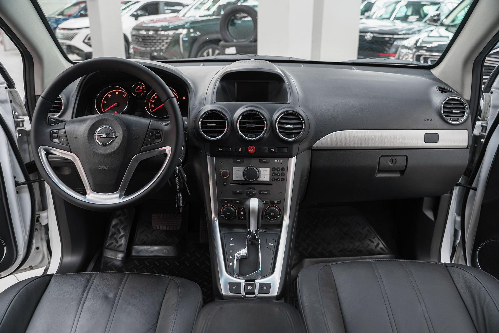 Opel Antara 2013, белый, ДЦ Орехово