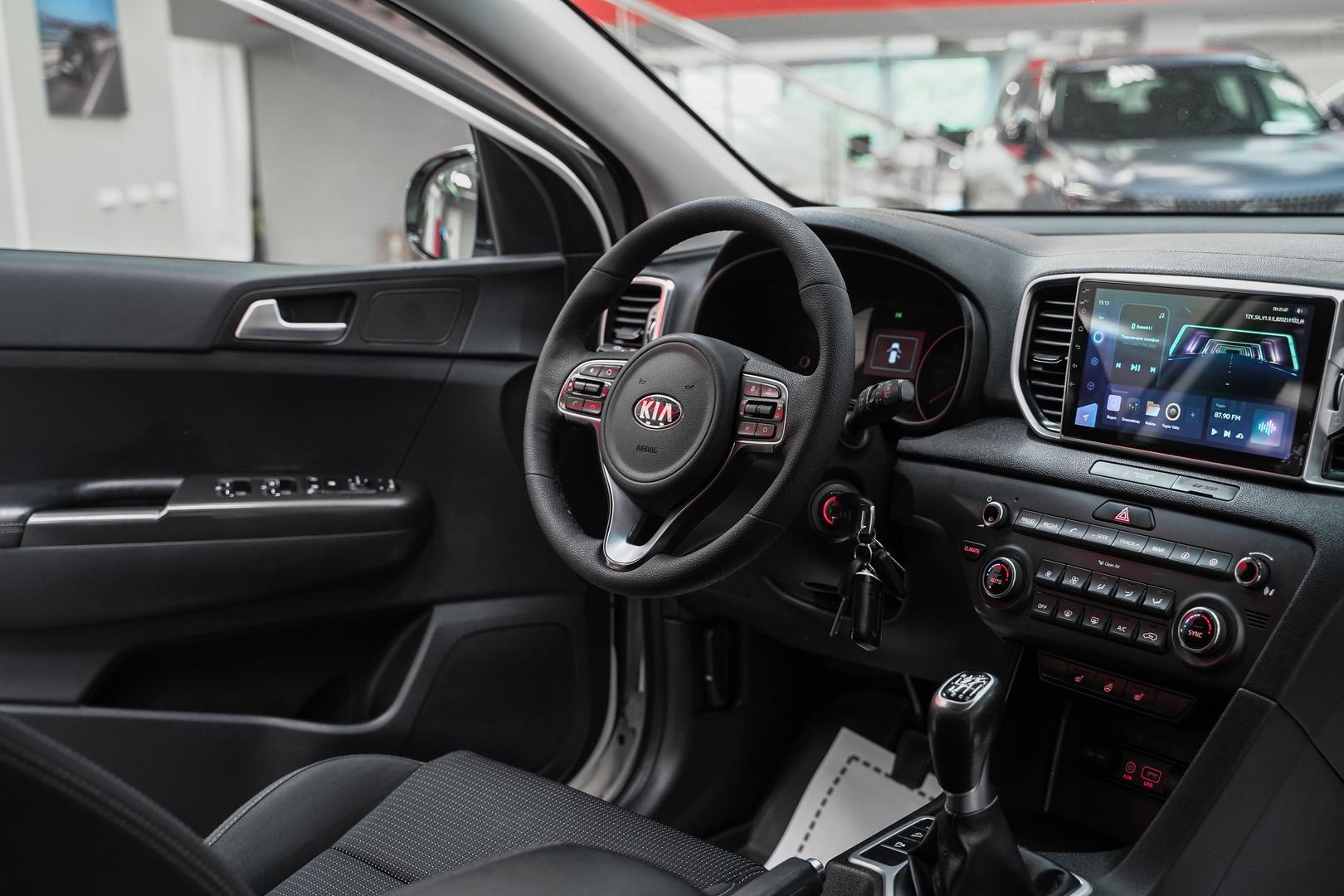 Kia Sportage 2016, белый, ДЦ Орехово