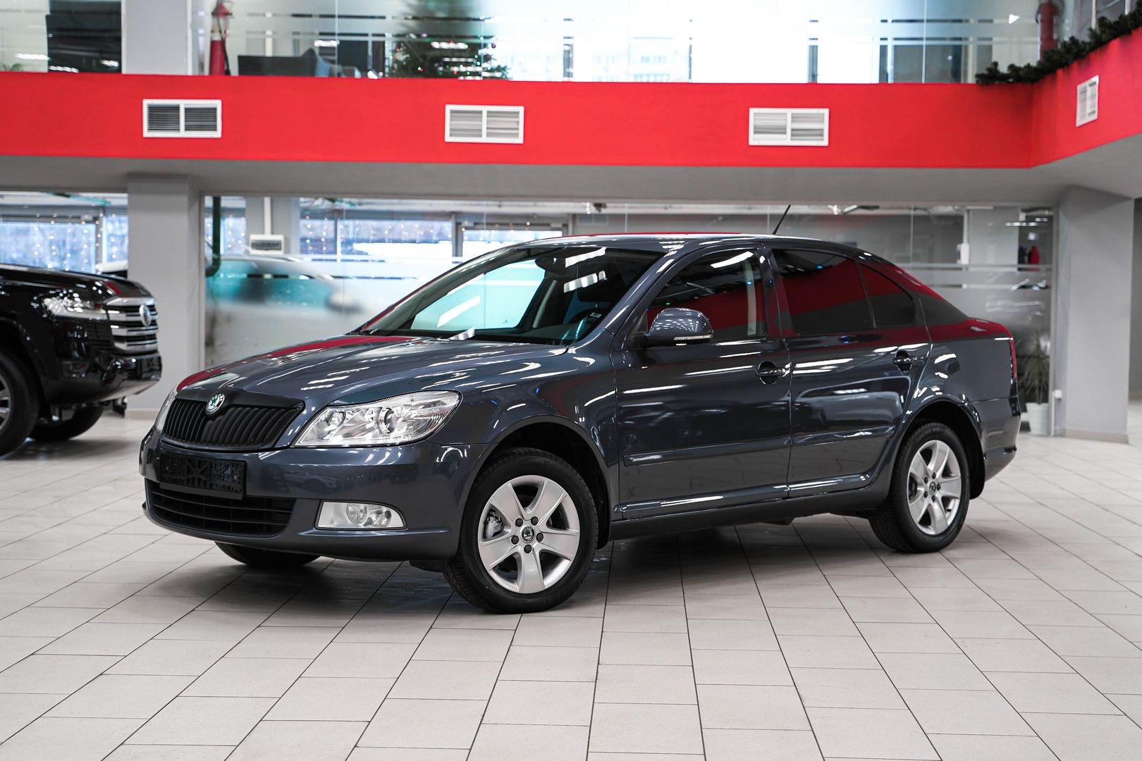 Skoda Octavia 2011, серый, ДЦ Орехово