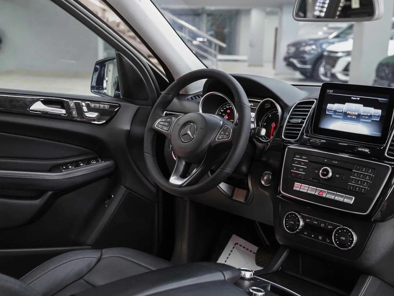 Mercedes-Benz GLE 2016, черный, ДЦ Орехово