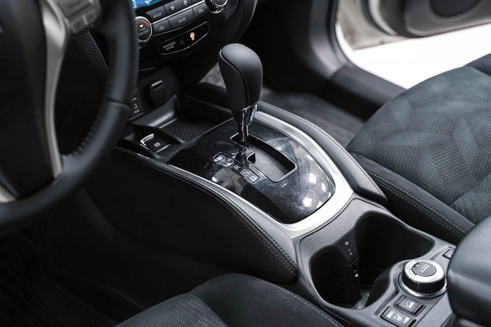 Nissan X-Trail 2017, белый, ДЦ Орехово
