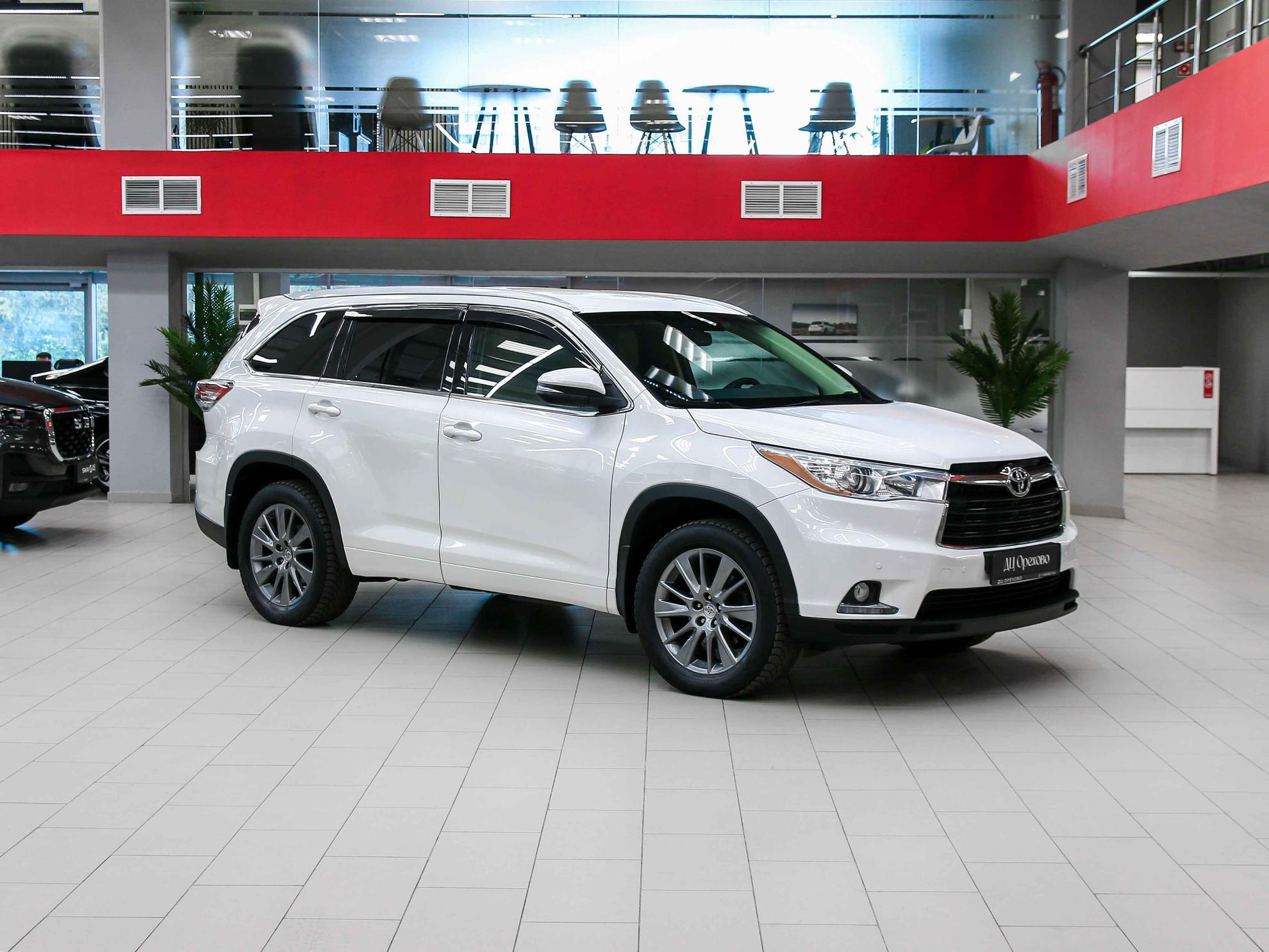 Toyota Highlander 2015, белый, ДЦ Орехово
