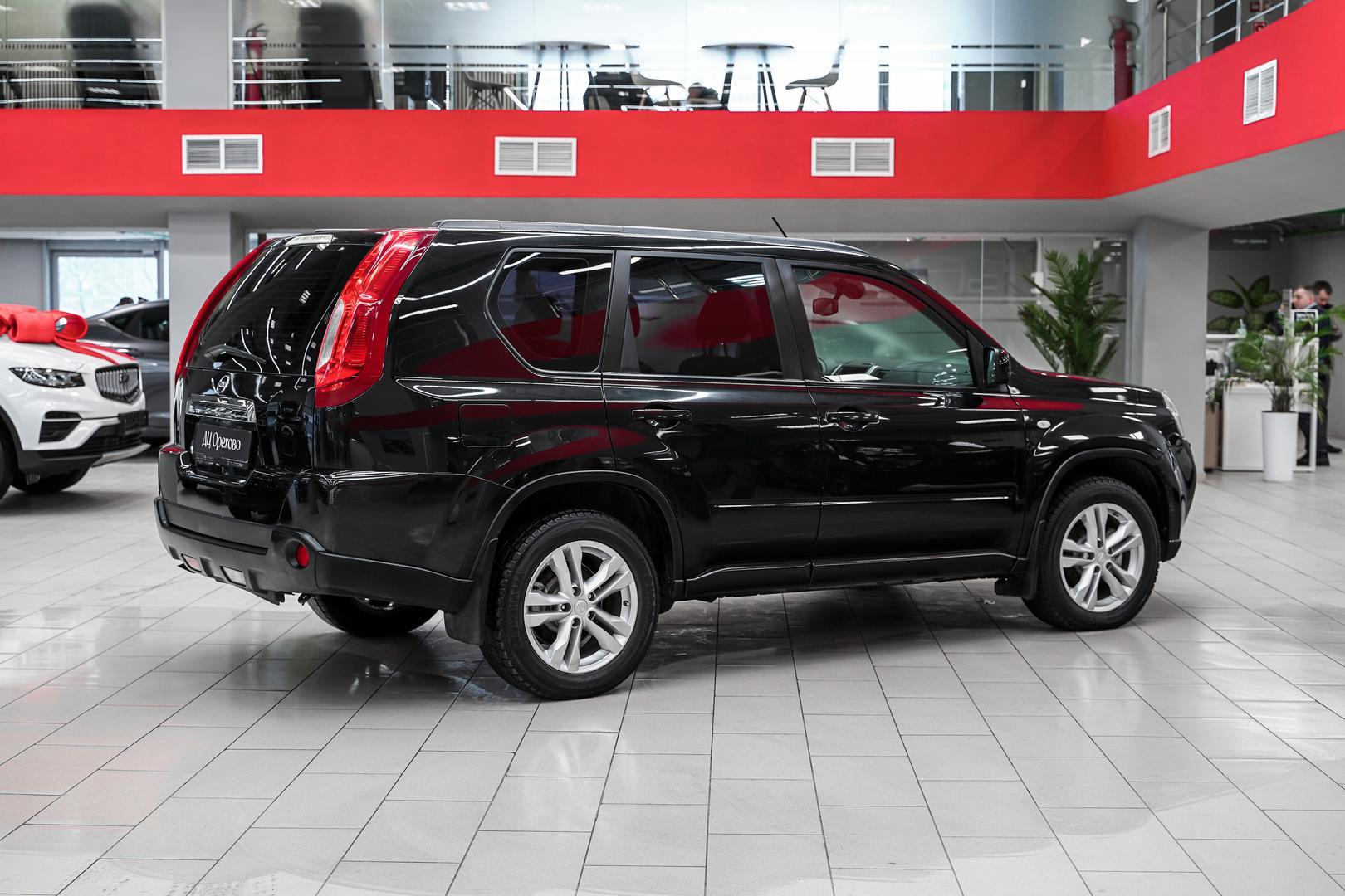 Nissan X-Trail 2014, черный, ДЦ Орехово