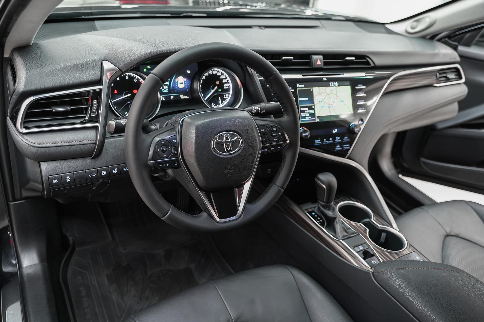 Toyota Camry 2018, черный, ДЦ Орехово