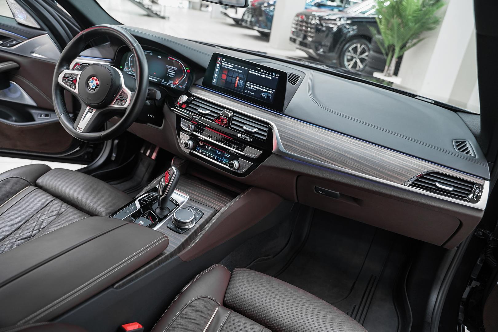 BMW 5 серии 2020, черный, ДЦ Орехово