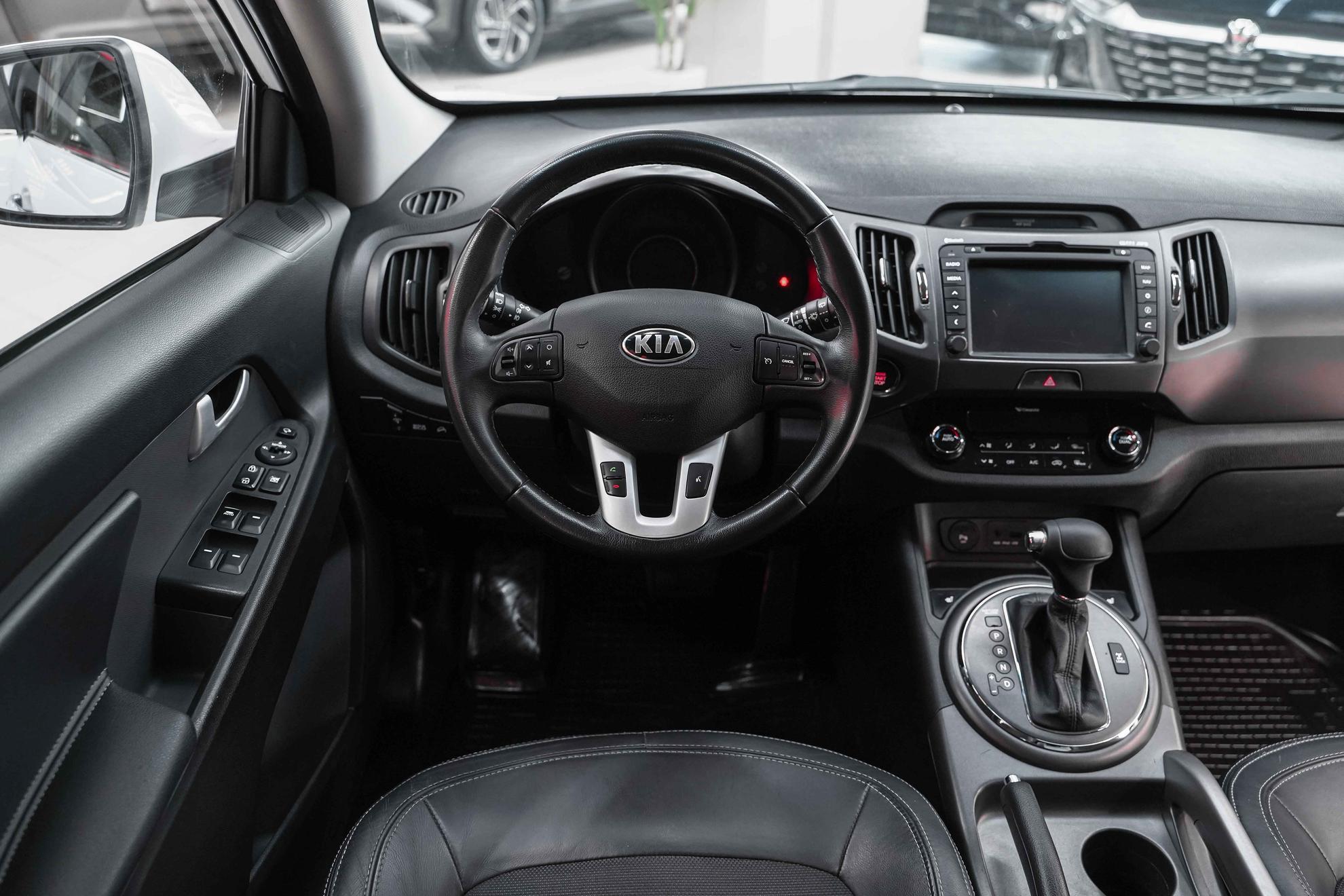 Kia Sportage 2013, белый, ДЦ Орехово