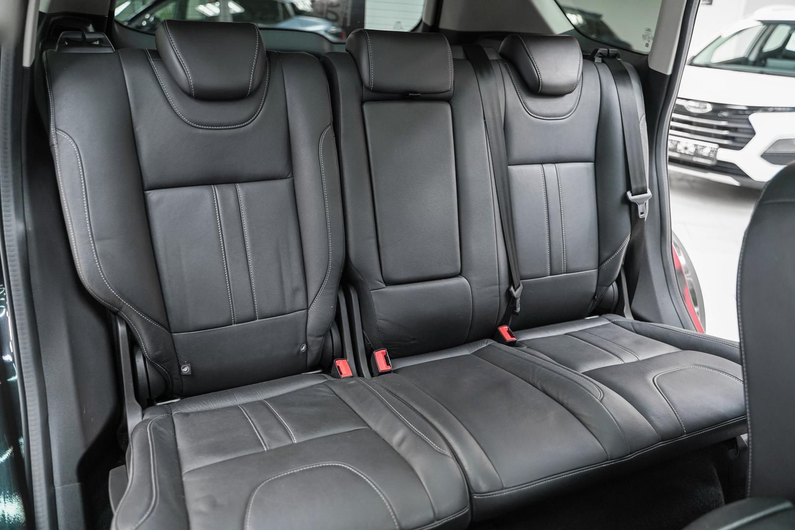 Ford Kuga 2013, черный, ДЦ Орехово