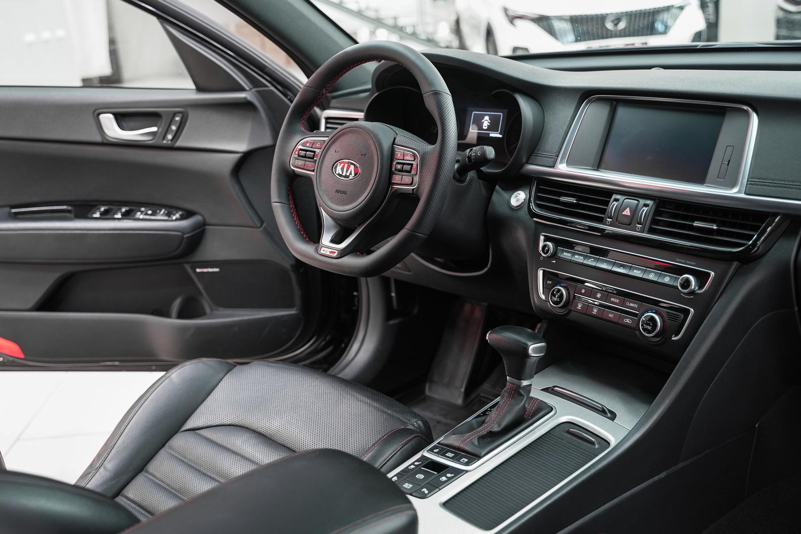 Kia Optima 2017, черный, ДЦ Орехово
