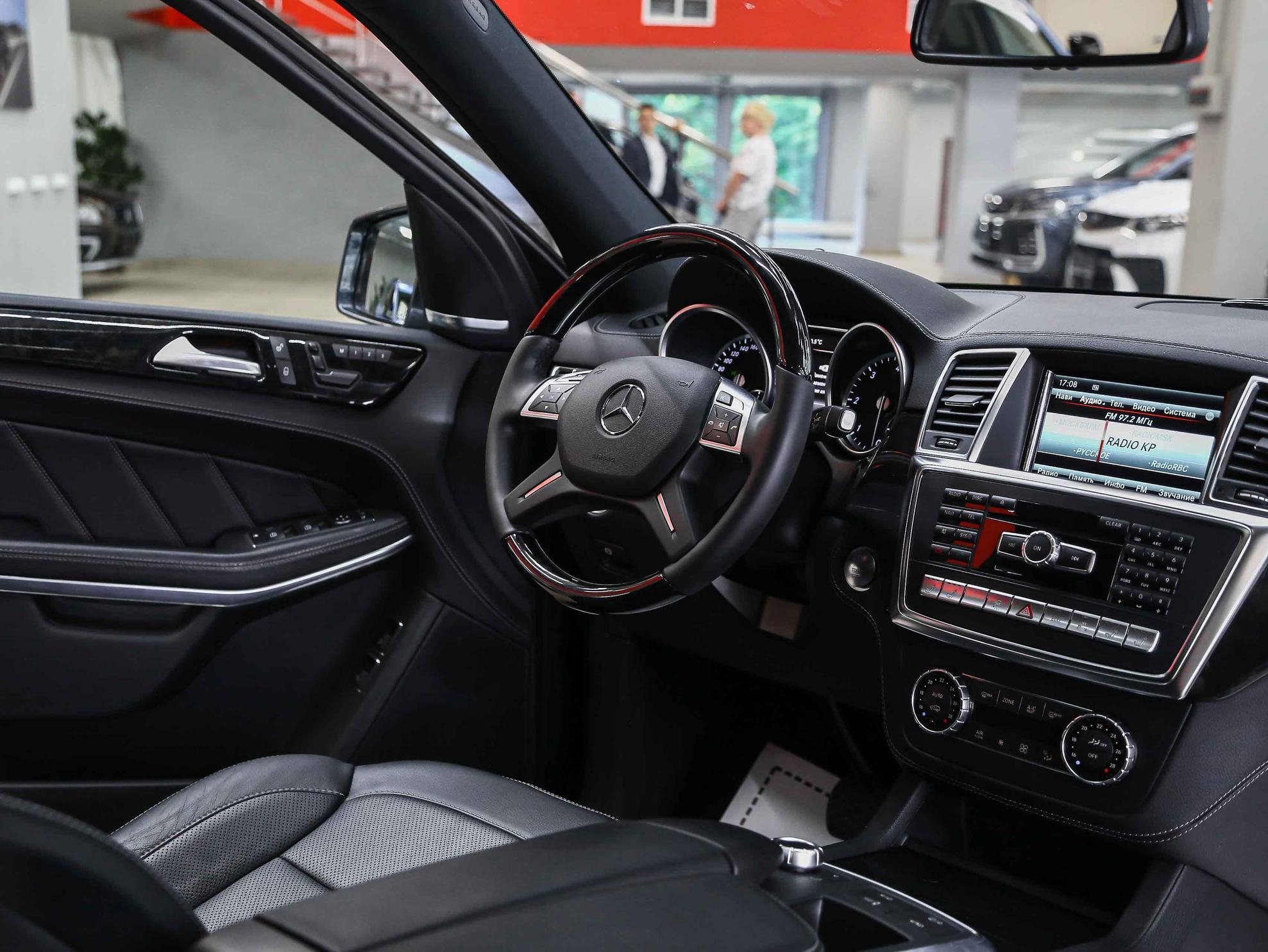 Mercedes-Benz GL-Класс 2014, серый, ДЦ Орехово