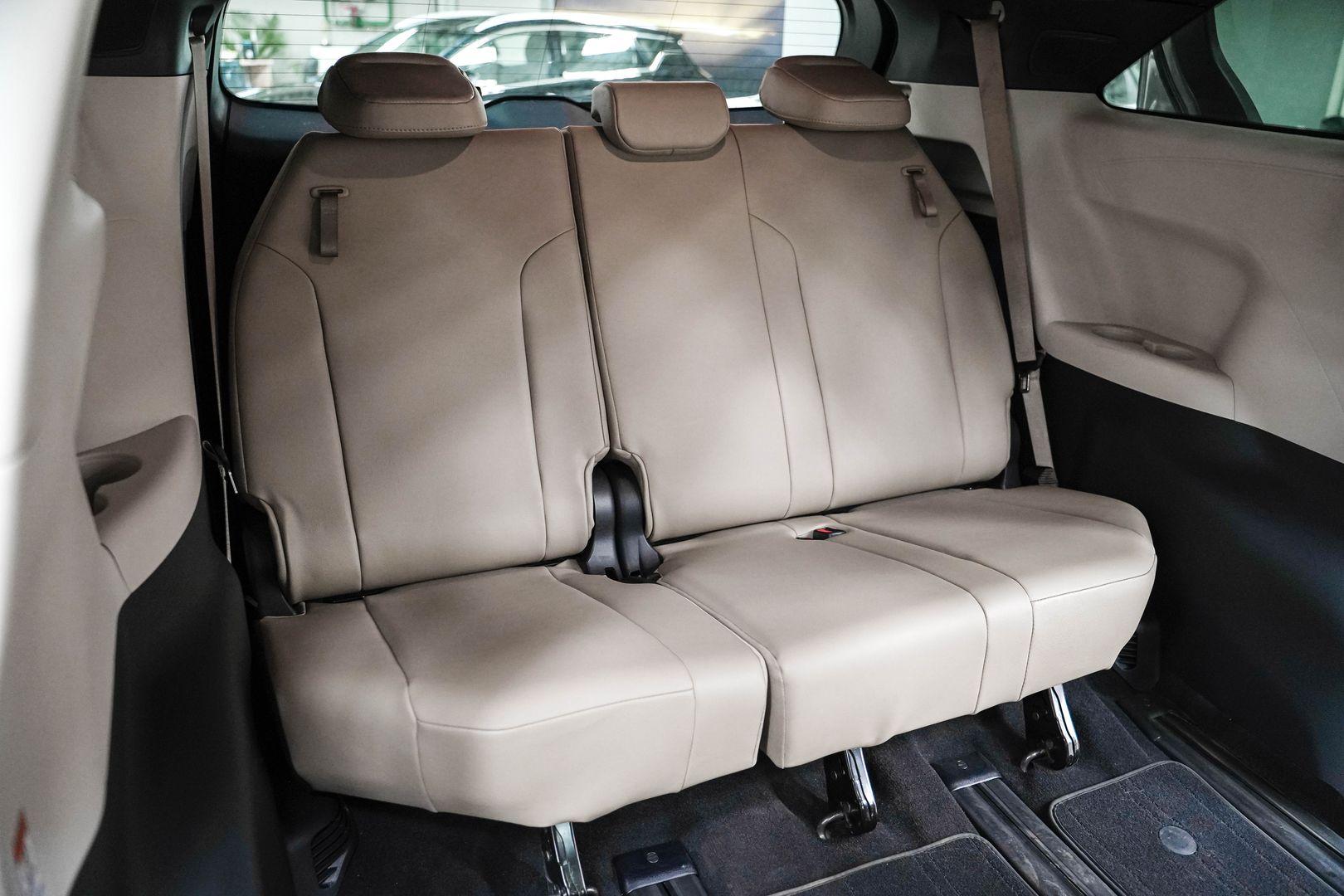 Toyota Sienna 2021, серый, ДЦ Орехово