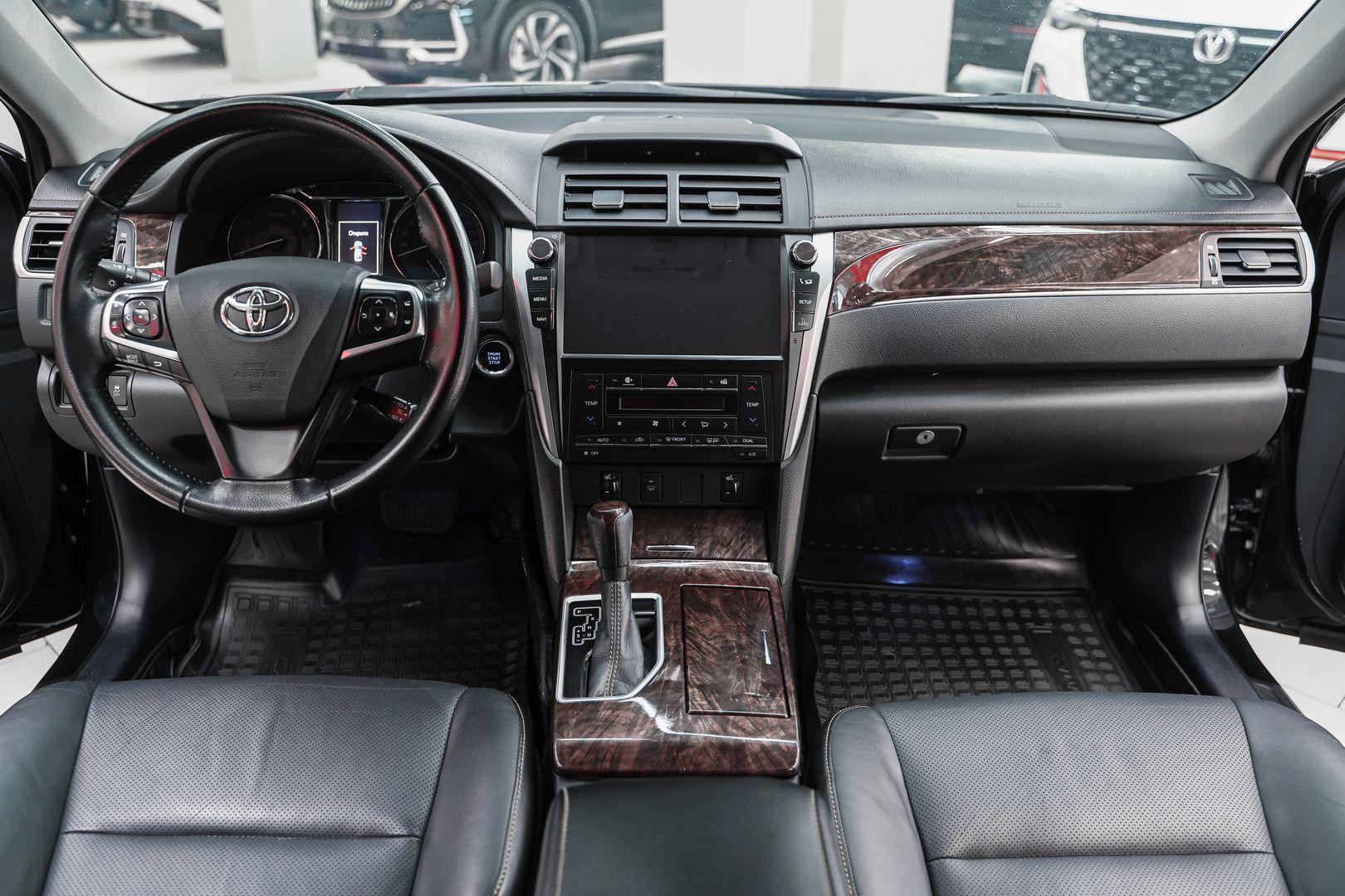 Toyota Camry 2017, черный, ДЦ Орехово