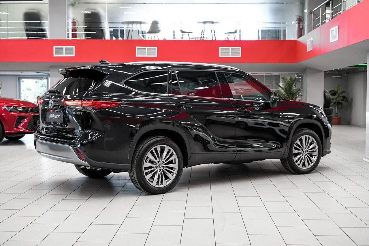 Toyota Highlander 2025, черный, ДЦ Орехово