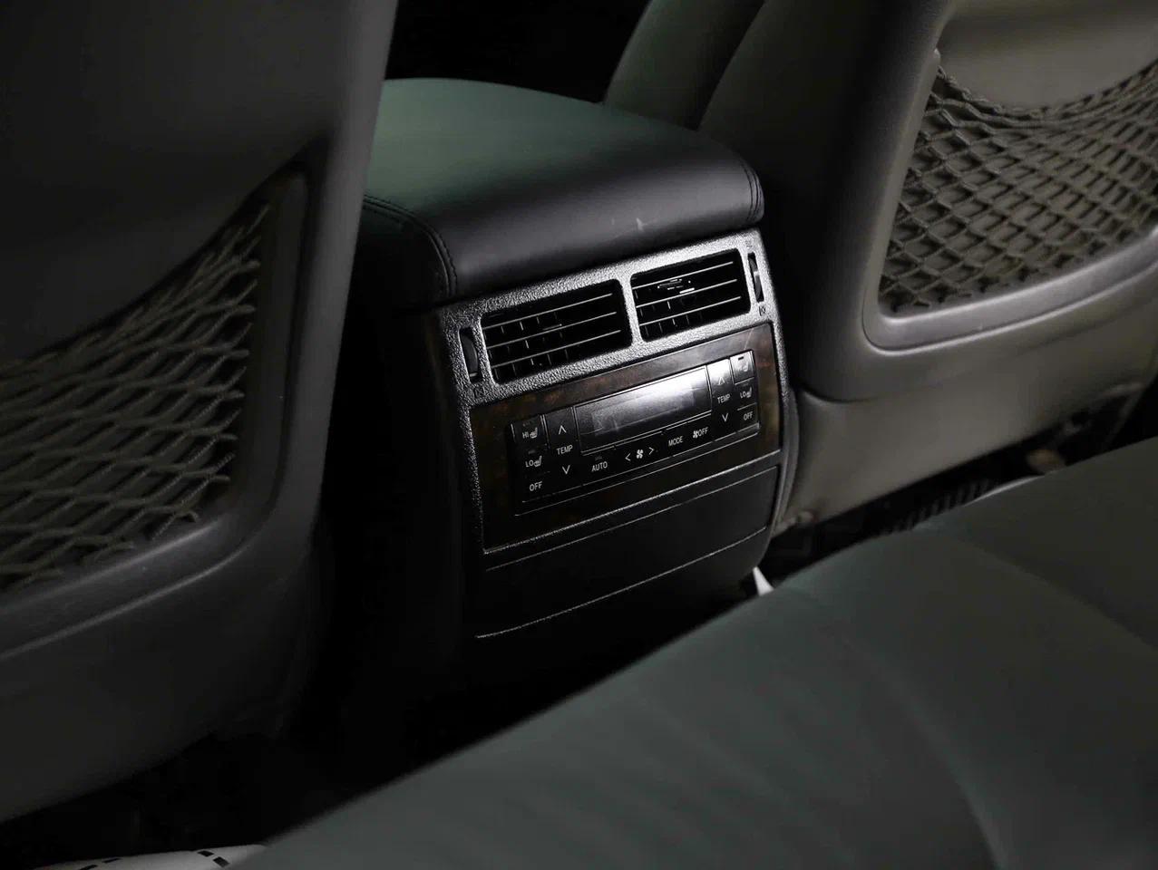 Toyota Land Cruiser 2008, черный, ДЦ Орехово