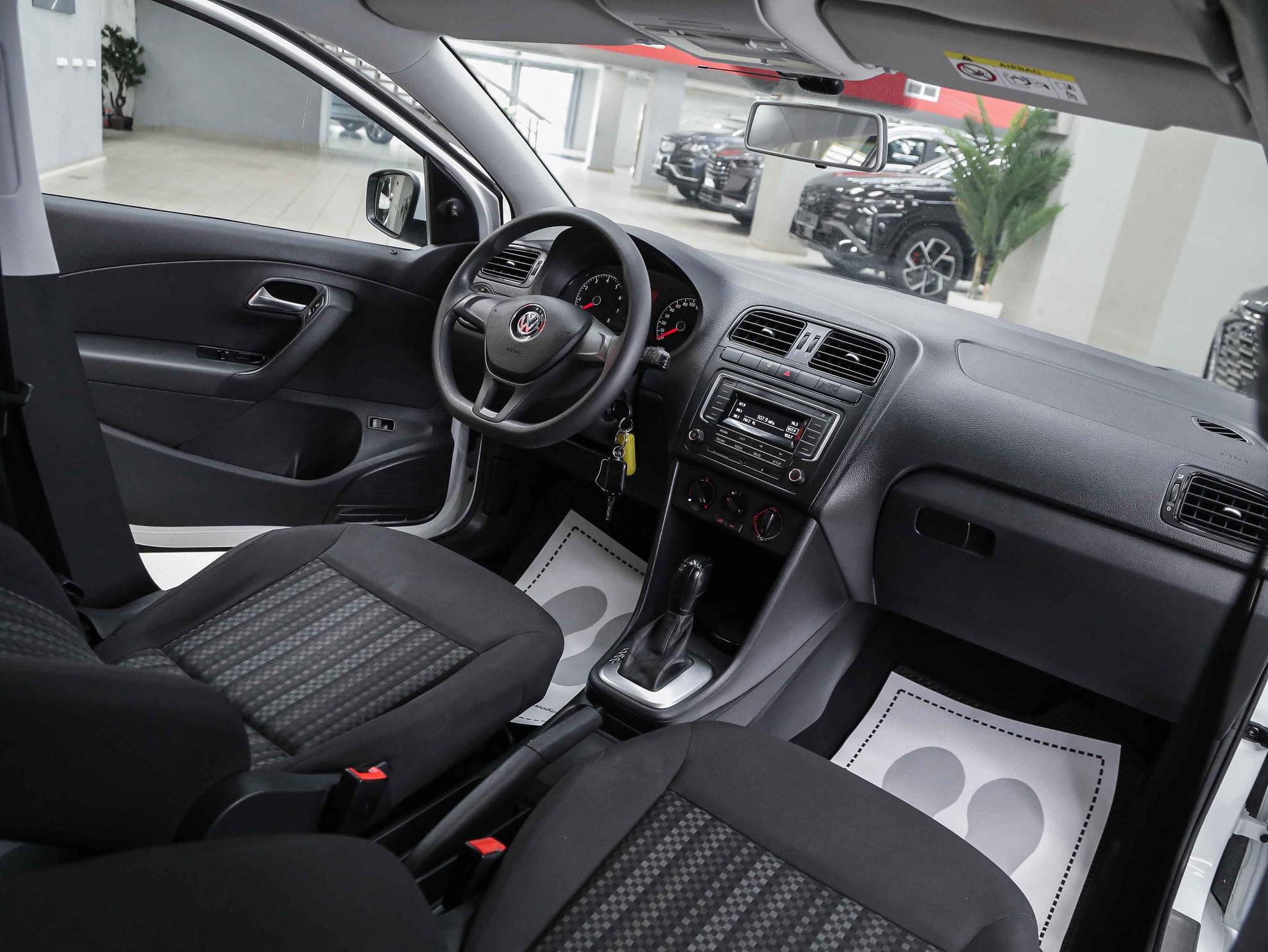 Volkswagen Polo 2019, белый, ДЦ Орехово