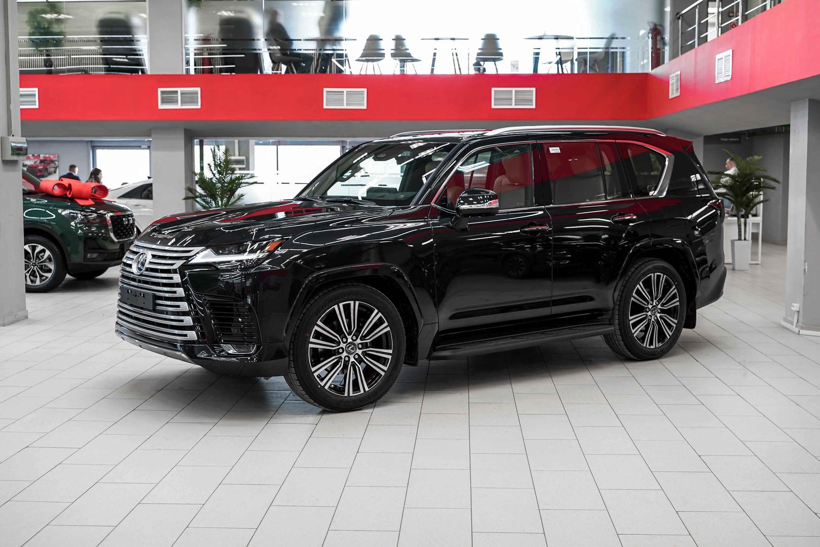 Lexus LX 2026, черный, ДЦ Орехово