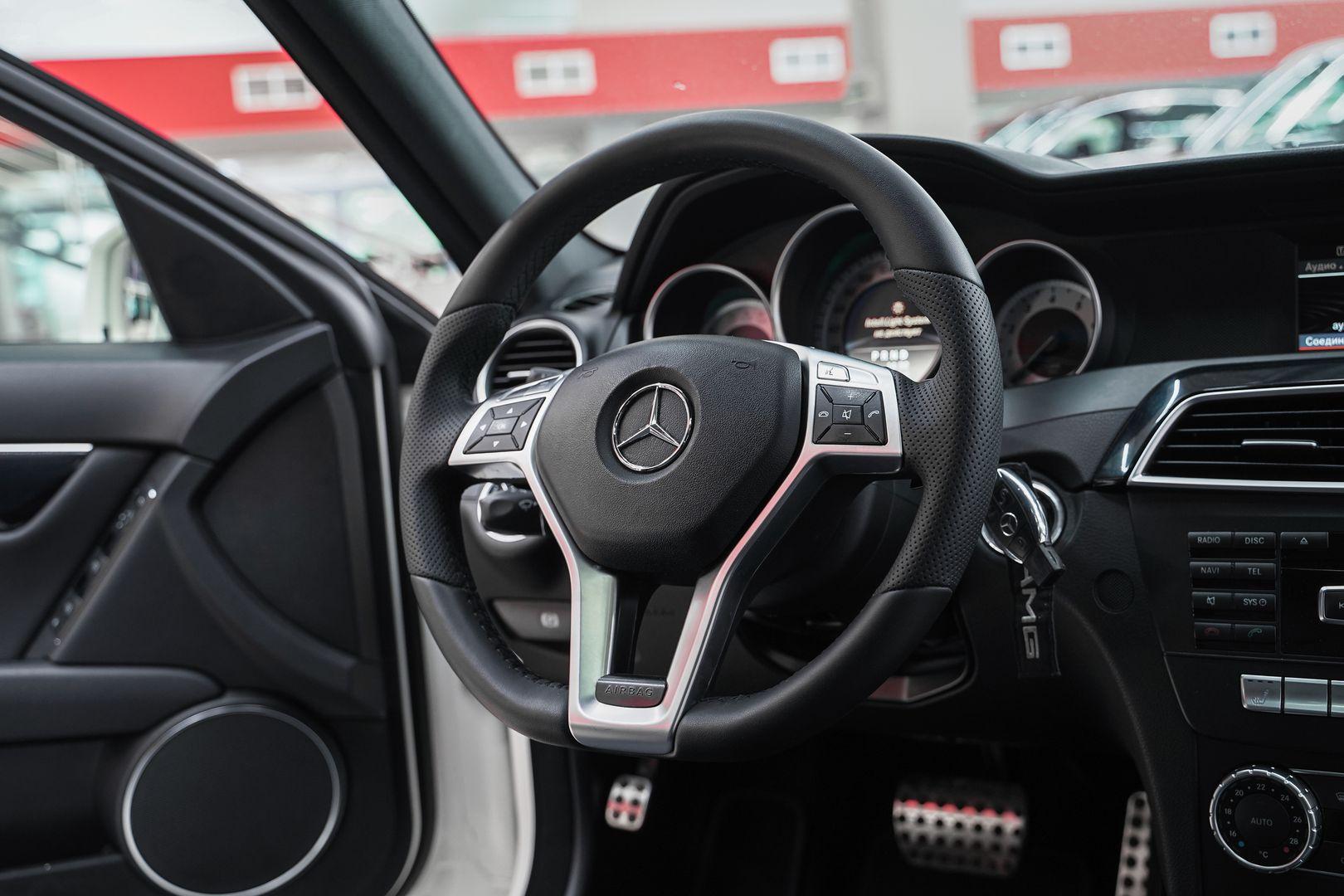 Mercedes-Benz C-Класс 2012, белый, ДЦ Орехово
