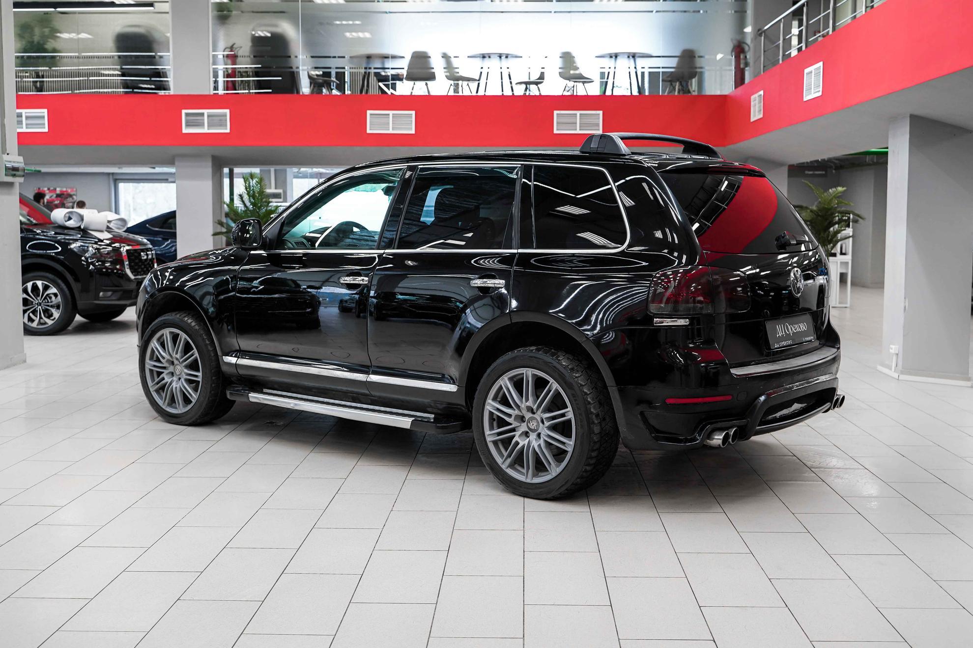 Volkswagen Touareg 2004, черный, ДЦ Орехово