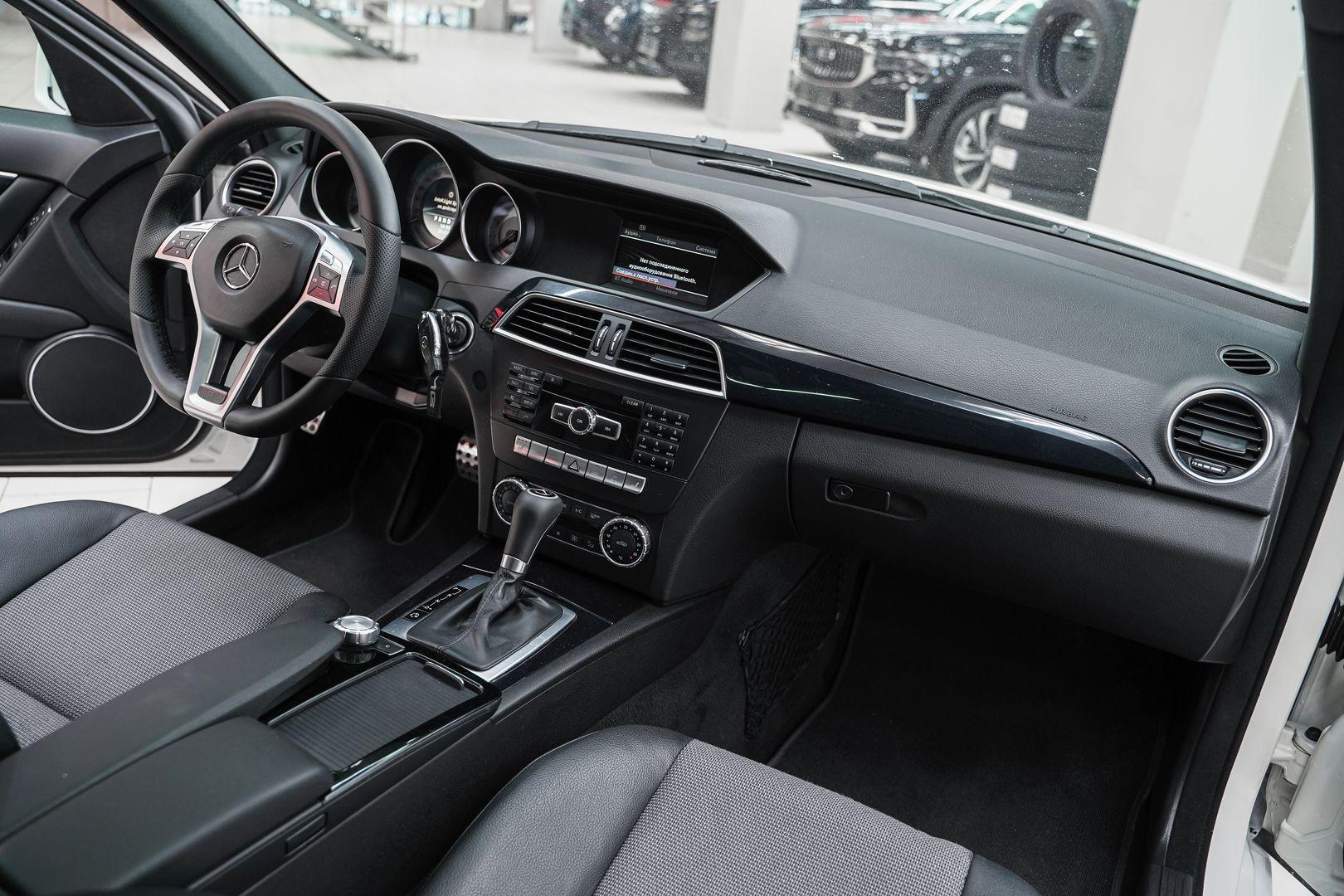 Mercedes-Benz C-Класс 2012, белый, ДЦ Орехово
