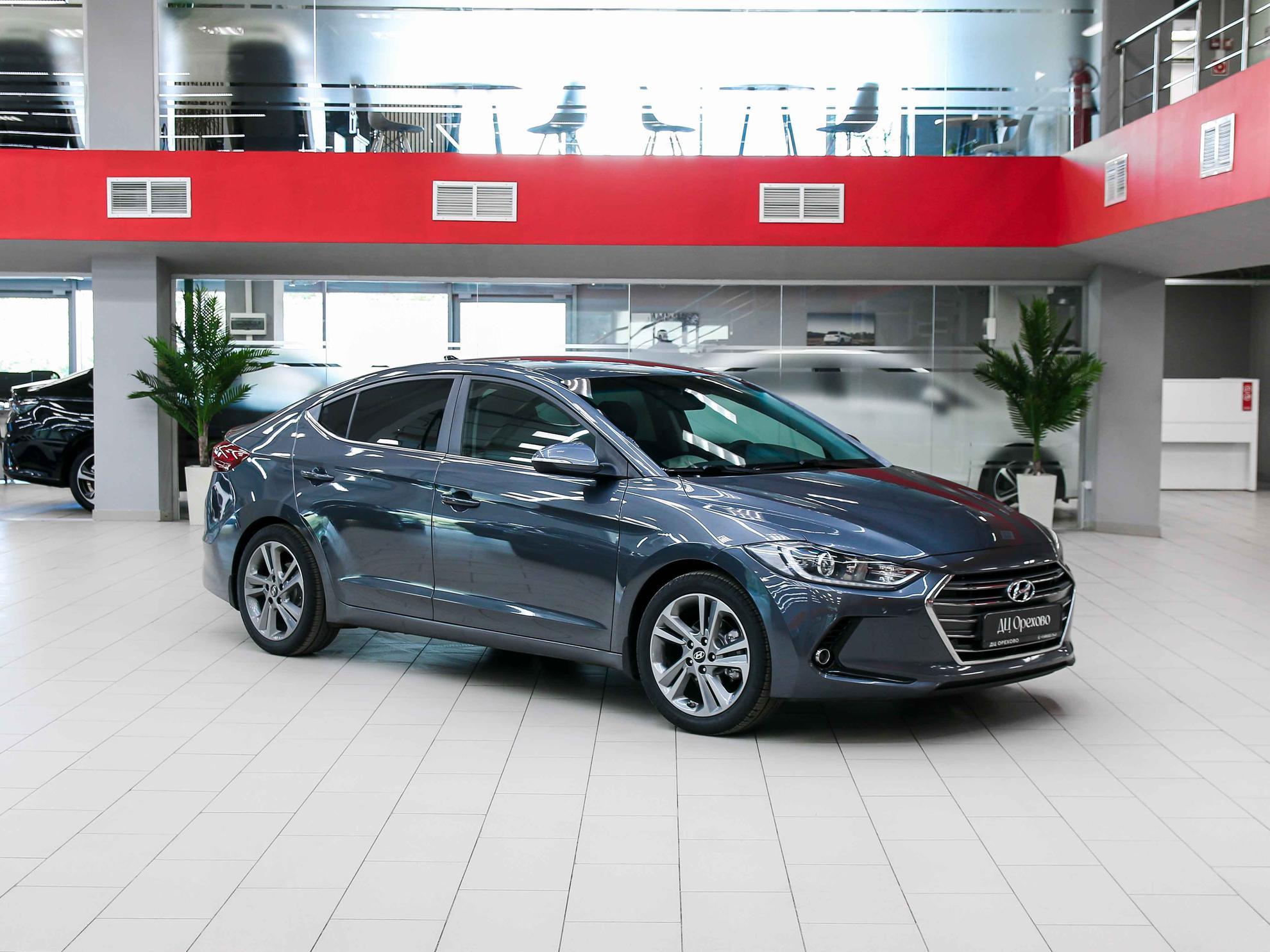 Hyundai Elantra 2016, серый, ДЦ Орехово